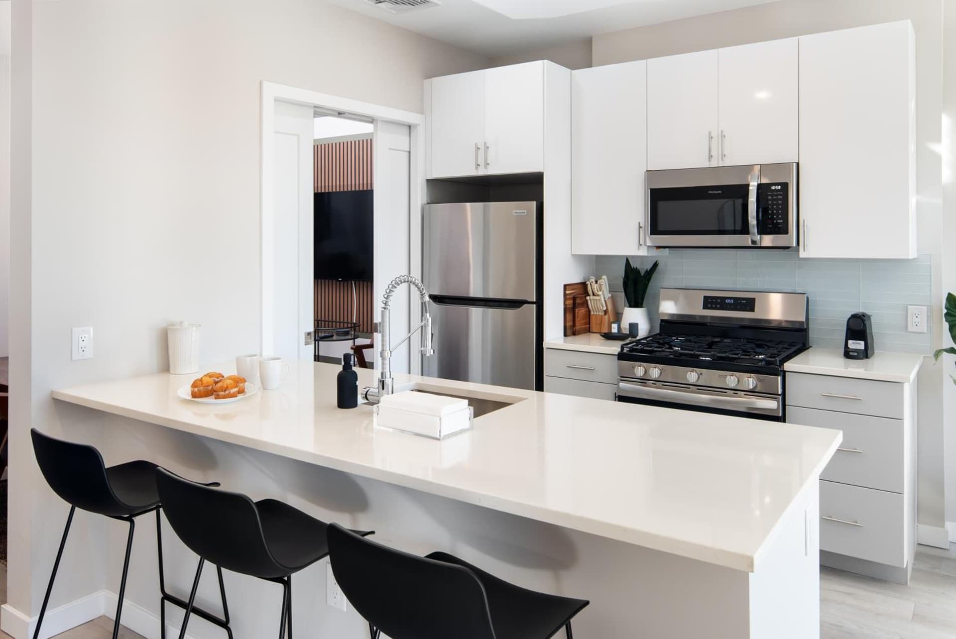 Luxury Furnished Apartments by Hyatus Downtown at Yale gallery photo in New Haven, CT — image 63
