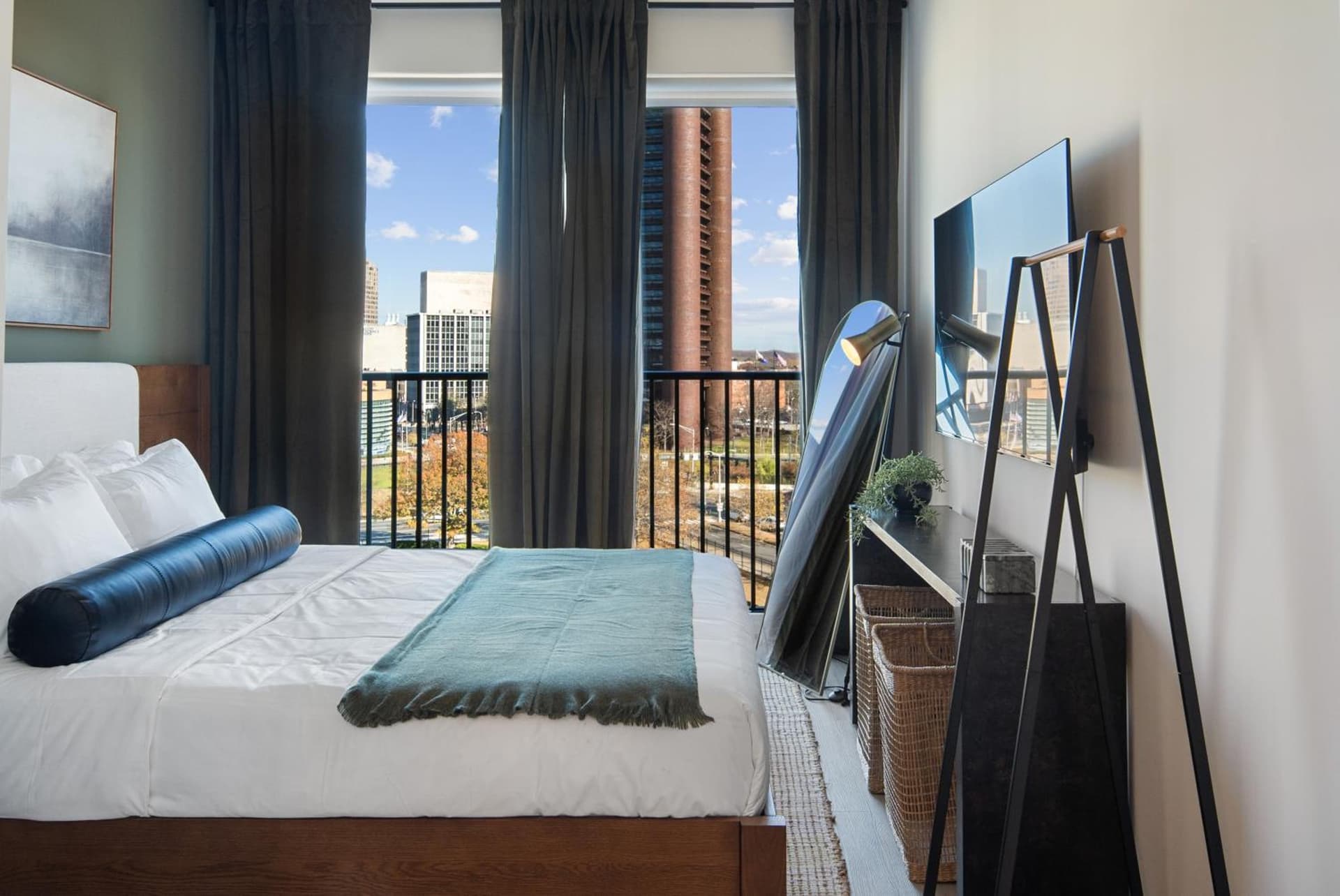 Luxury Furnished Apartments by Hyatus Downtown at Yale gallery photo in New Haven, CT — image 104