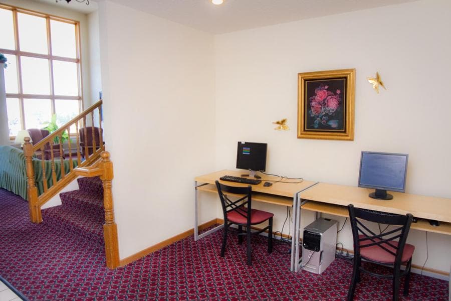 Alliance Hotel & Suites, a Howard Johnson by Wyndham property views in Alliance, NE — gallery photo 3