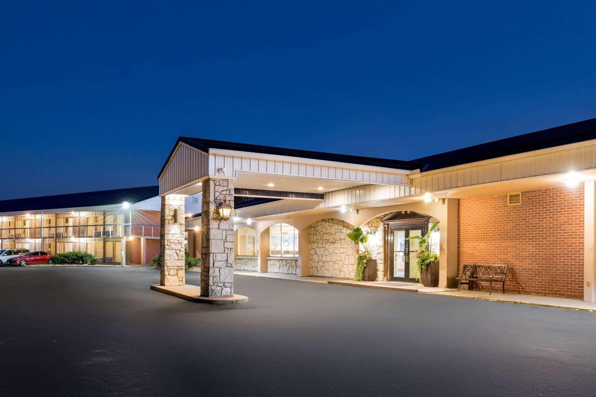 Days Inn by Wyndham Dubuque featured exterior or lobby in Dubuque, IA — similar hotel