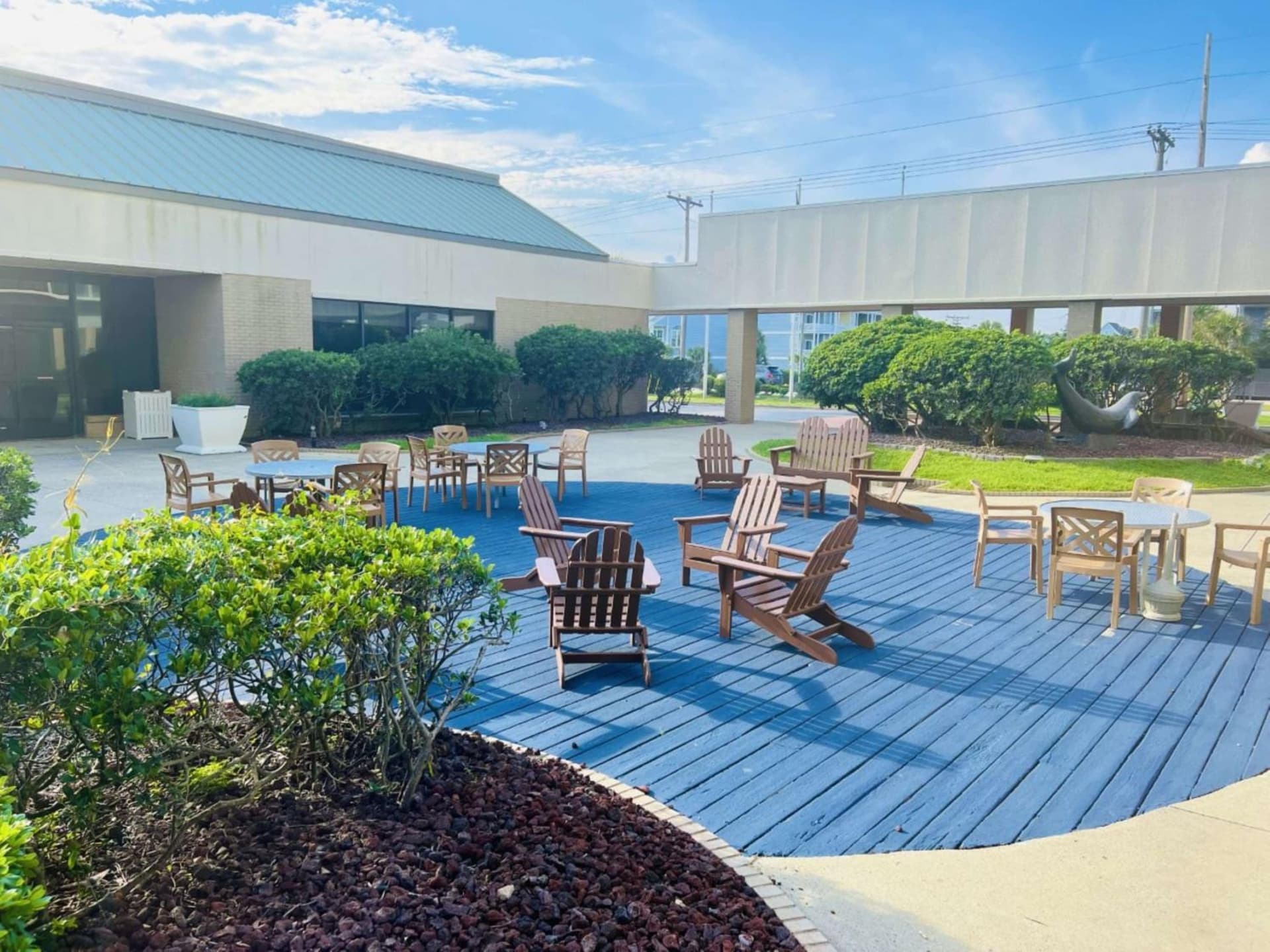 DoubleTree by Hilton Atlantic Beach Oceanfront interior in Atlantic Beach, NC — gallery photo 2