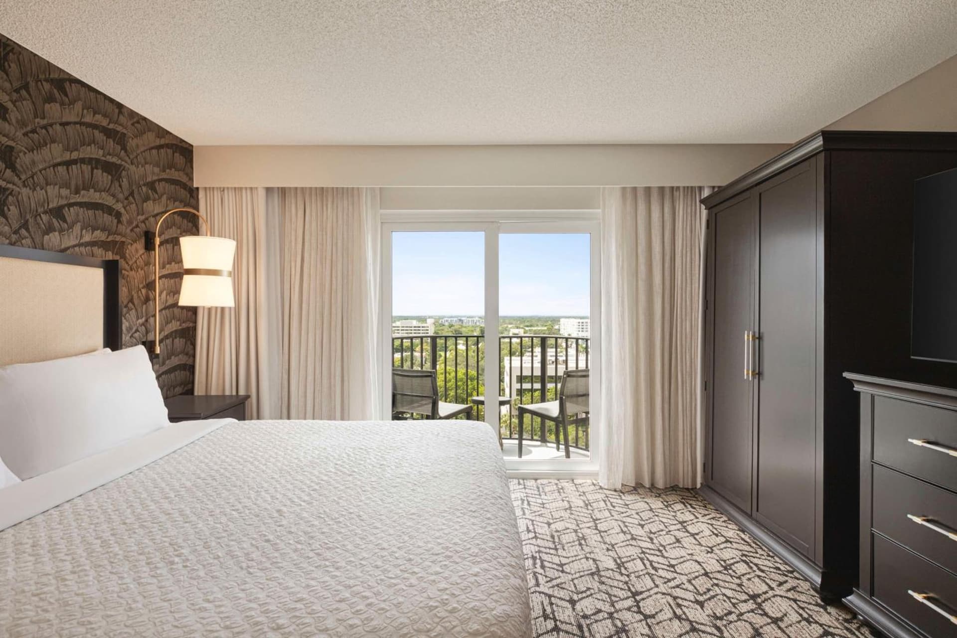 Embassy Suites by Hilton Fort Lauderdale 17th Street gallery photo in Fort Lauderdale, FL — image 52