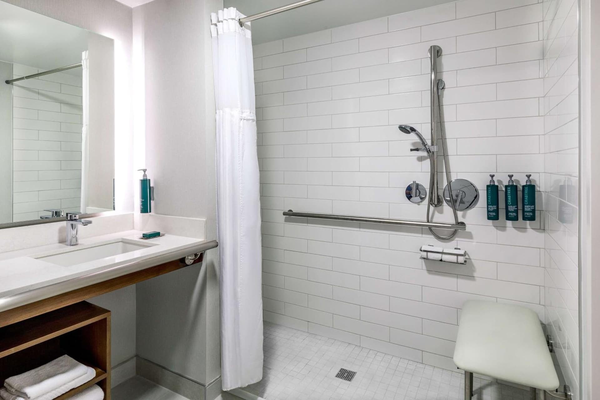 DoubleTree by Hilton Boston/Westborough gallery photo in Westborough — image 12
