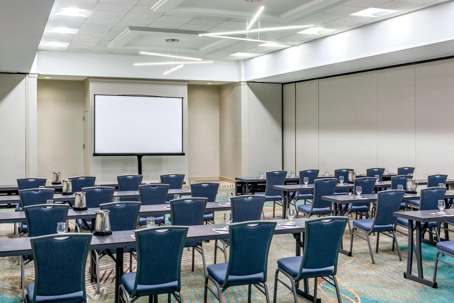 DoubleTree by Hilton Boston/Westborough gallery photo in Westborough — image 8