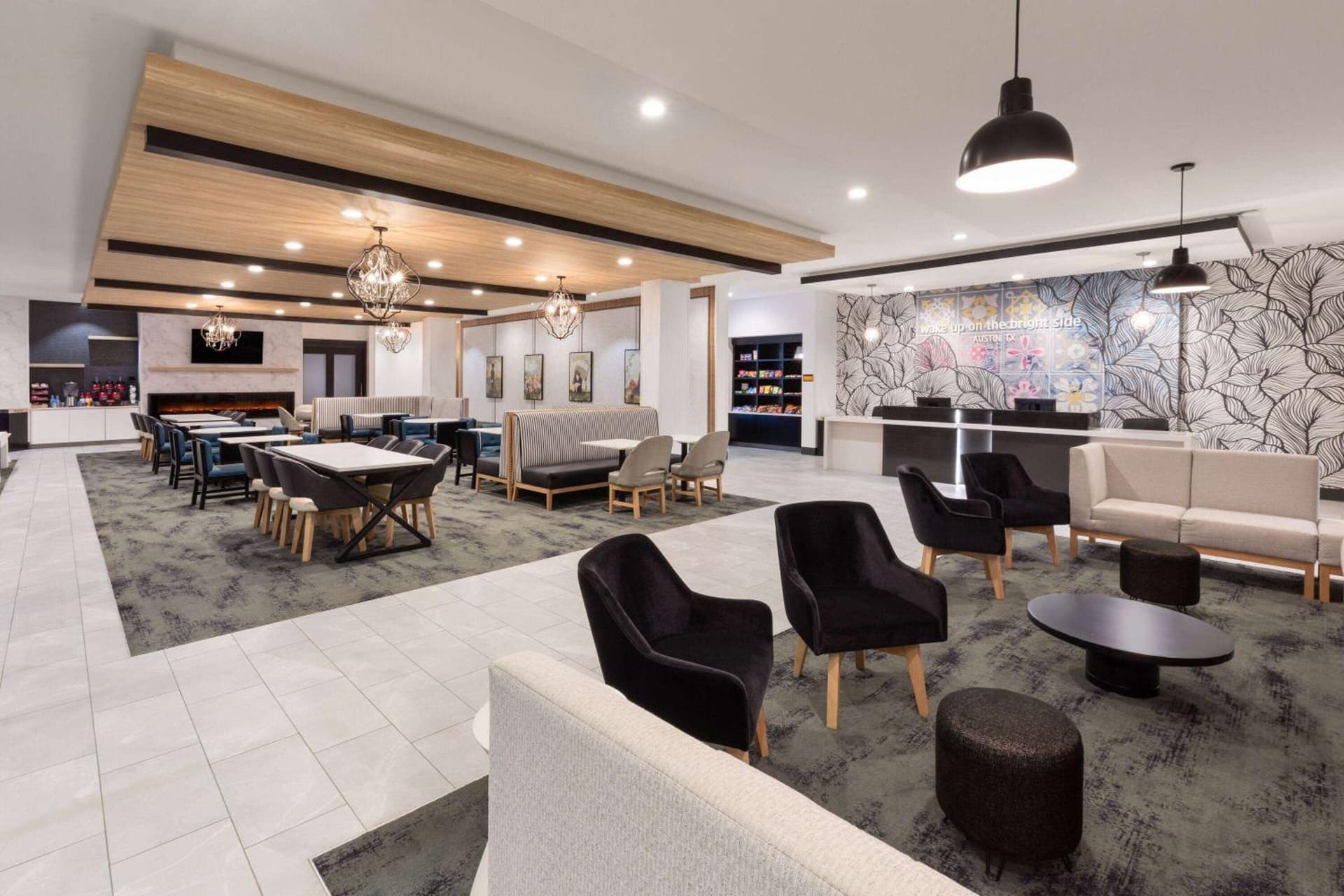 La Quinta Inn & Suites by Wyndham Austin Parmer Tech Ridge property views in Austin, TX — gallery photo 3