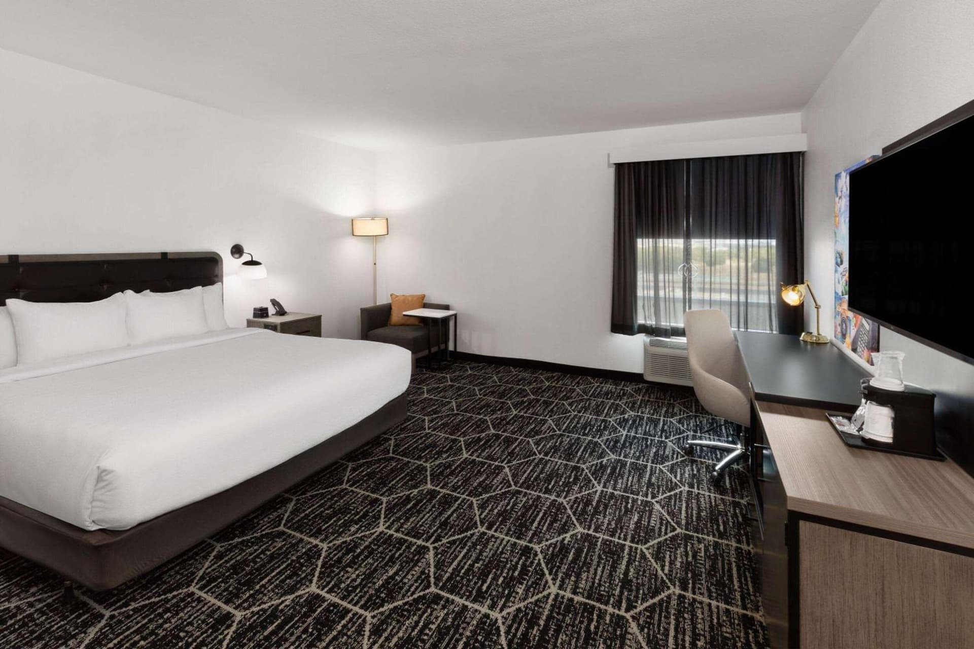 La Quinta Inn & Suites by Wyndham Austin Parmer Tech Ridge gallery photo in Austin, TX — image 38