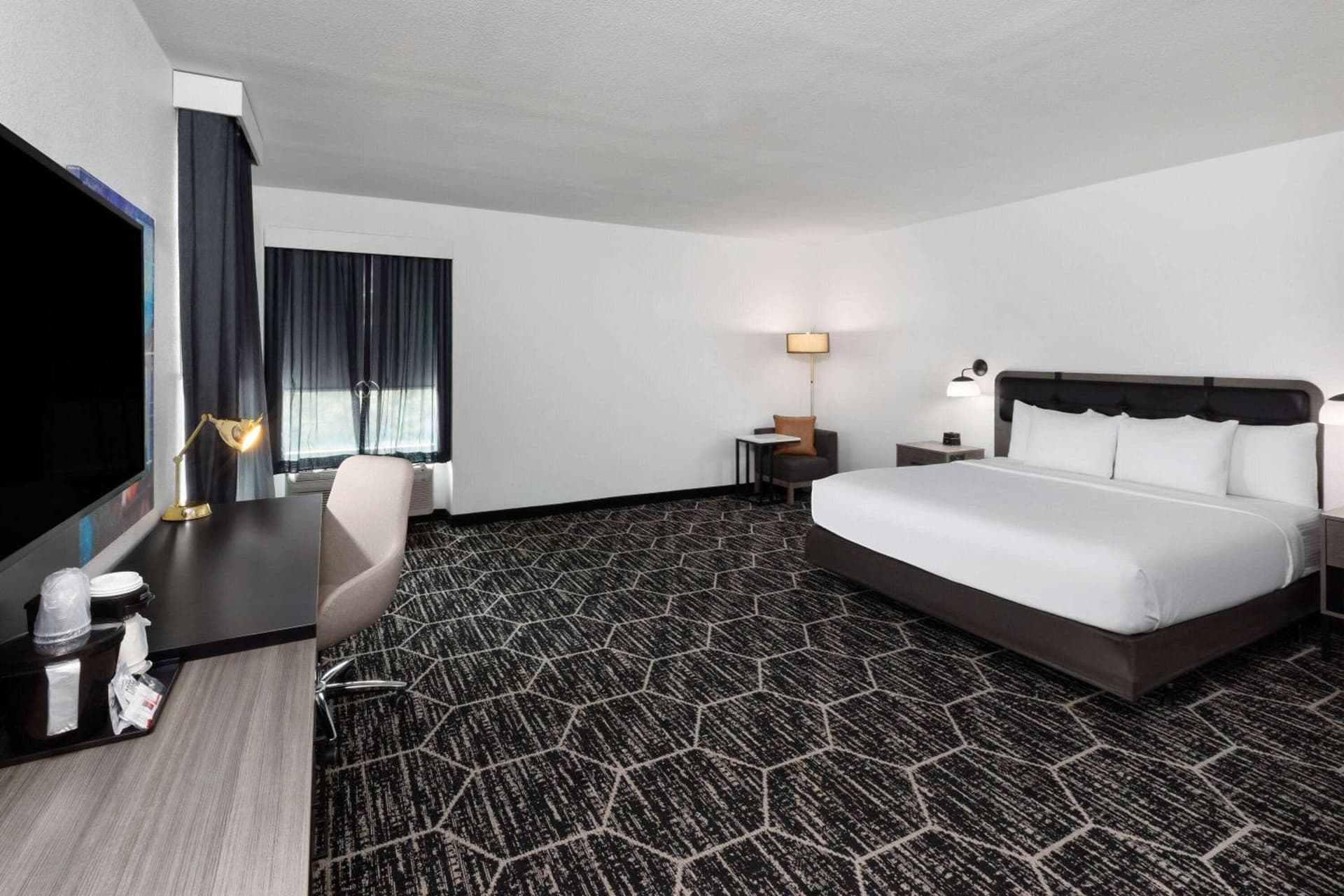La Quinta Inn & Suites by Wyndham Austin Parmer Tech Ridge gallery photo in Austin, TX — image 24