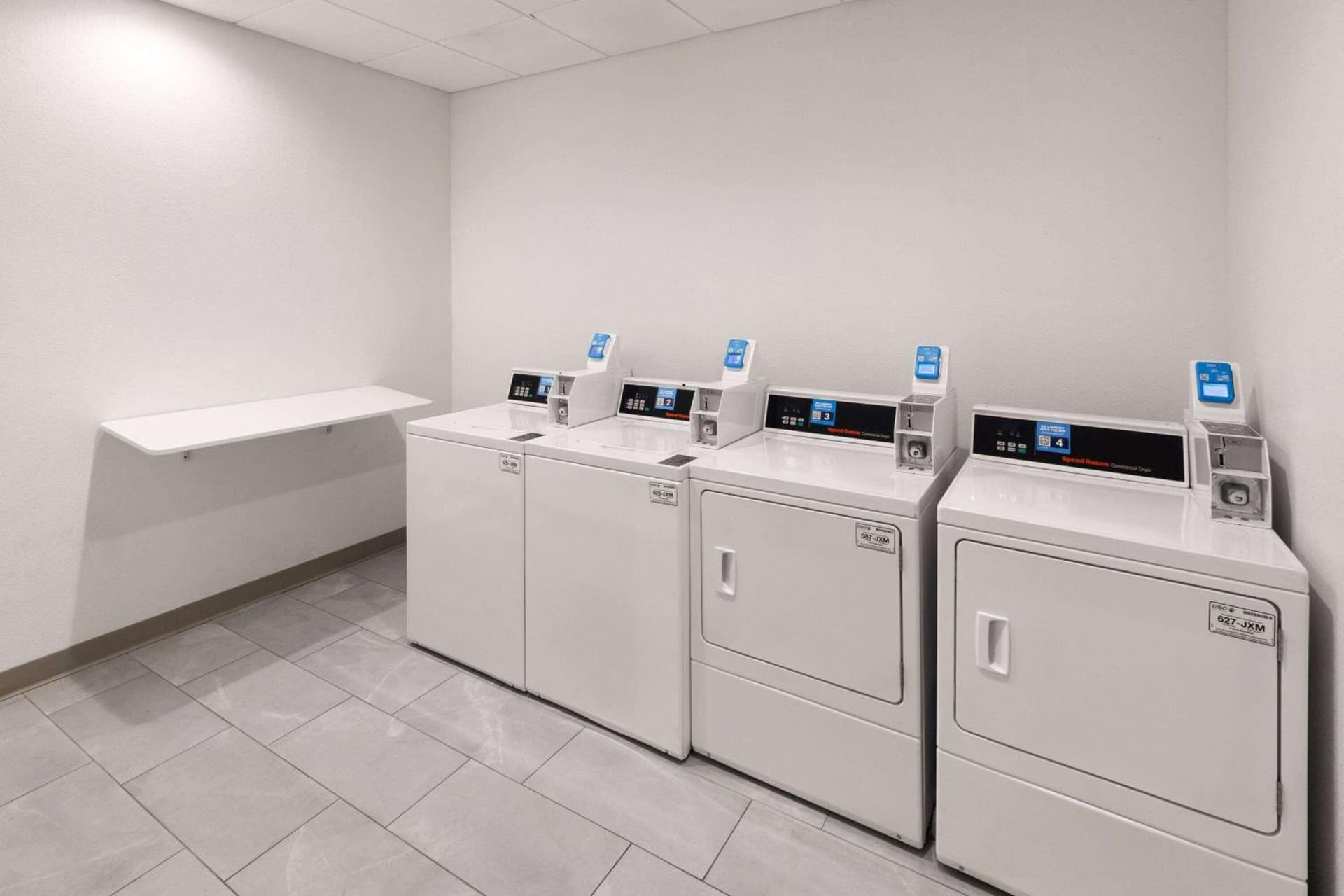 La Quinta Inn & Suites by Wyndham Austin Parmer Tech Ridge gallery photo in Austin, TX — image 8
