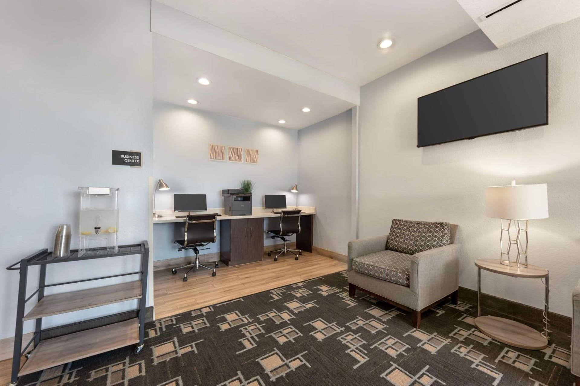 Best Western Plus Buda Austin Inn & Suites property views in Buda, TX — gallery photo 3