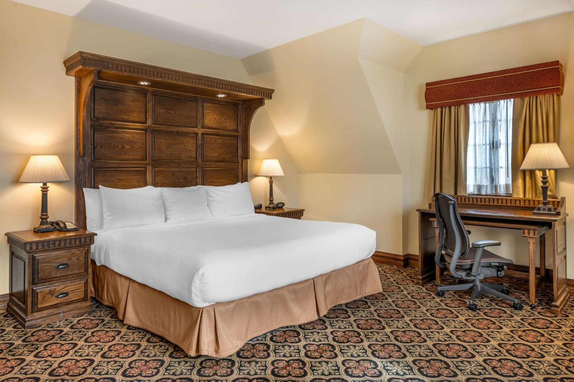 Best Western Premier Mariemont Inn gallery photo in Cincinnati, OH — image 32