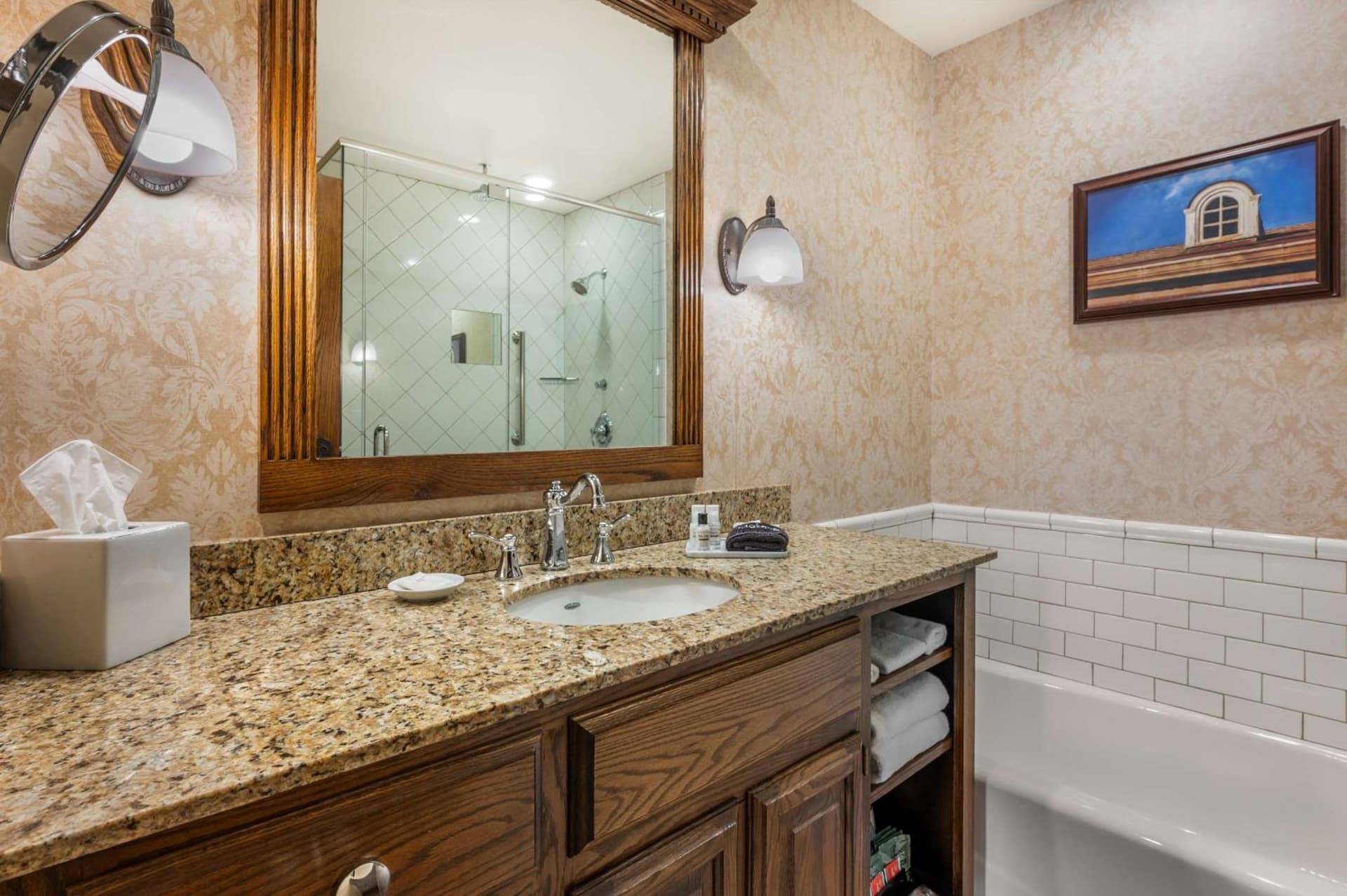 Best Western Premier Mariemont Inn gallery photo in Cincinnati, OH — image 28