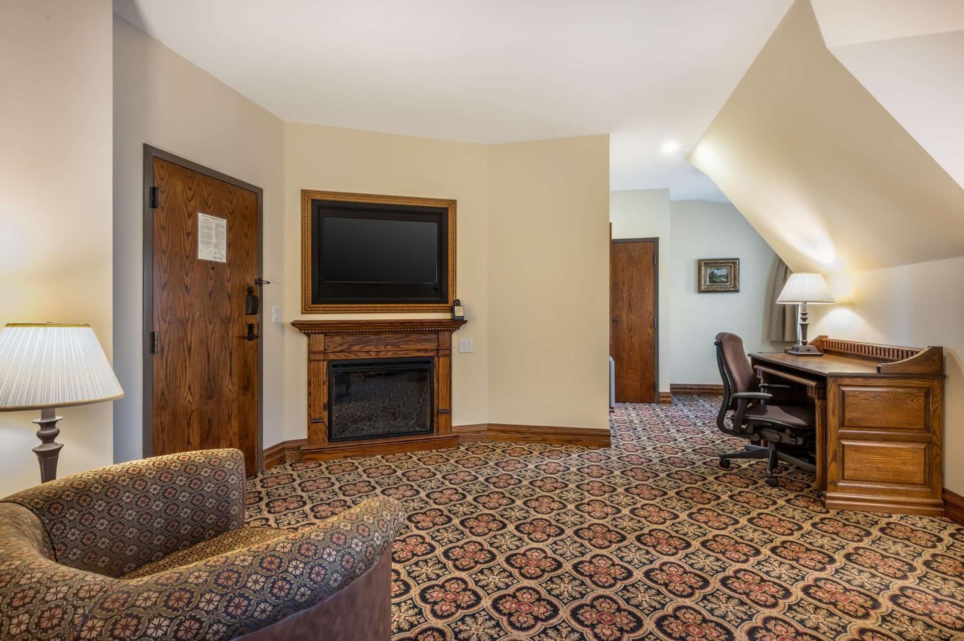 Best Western Premier Mariemont Inn gallery photo in Cincinnati, OH — image 47