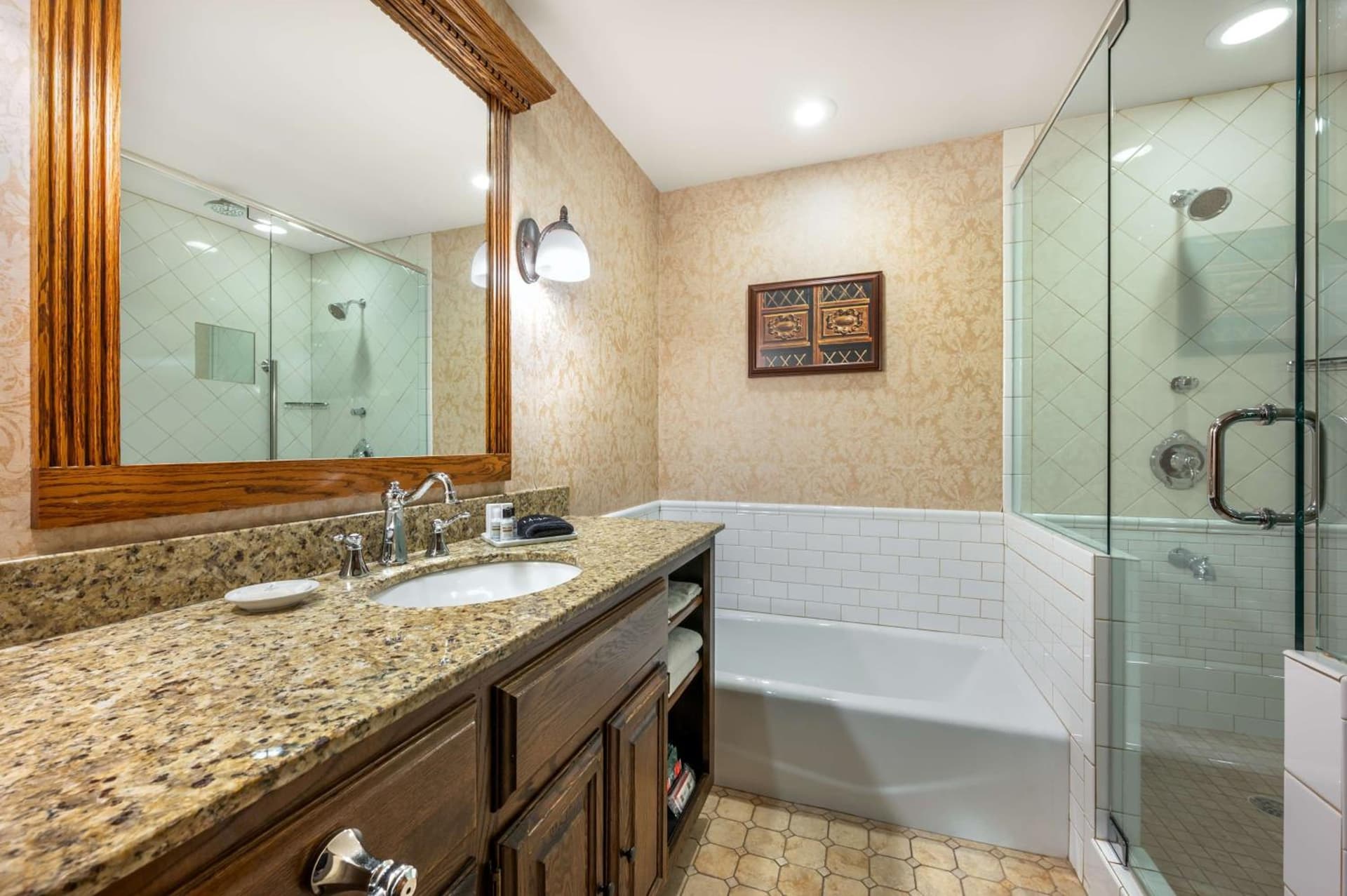 Best Western Premier Mariemont Inn gallery photo in Cincinnati, OH — image 10