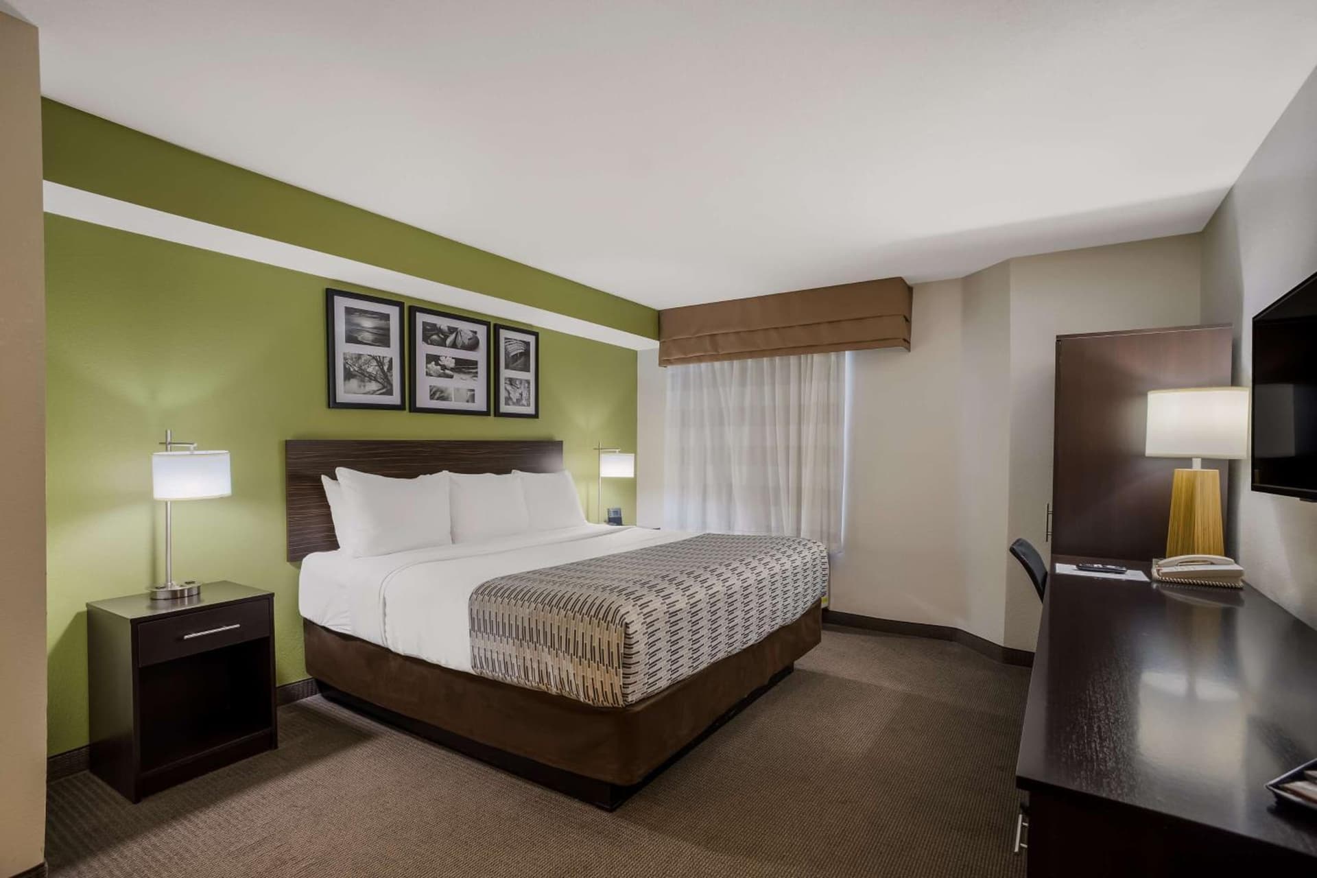 SureStay Plus by Best Western Mesa Superstition Springs gallery photo in Mesa, AZ — image 23