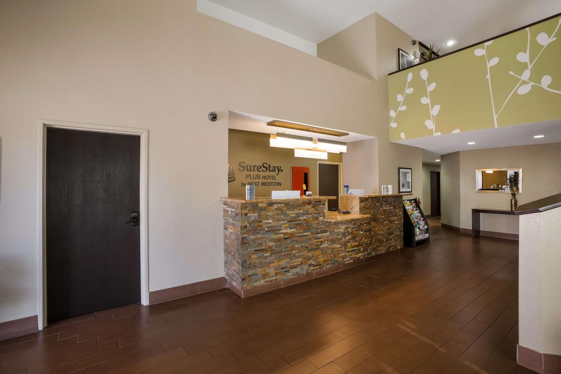 SureStay Plus by Best Western Mesa Superstition Springs gallery photo in Mesa, AZ — image 9
