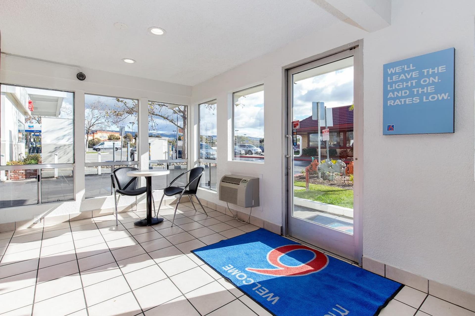 Motel 6 Hayward, CA- Silicon Valley Gateway gallery photo in Hayward, CA — image 25
