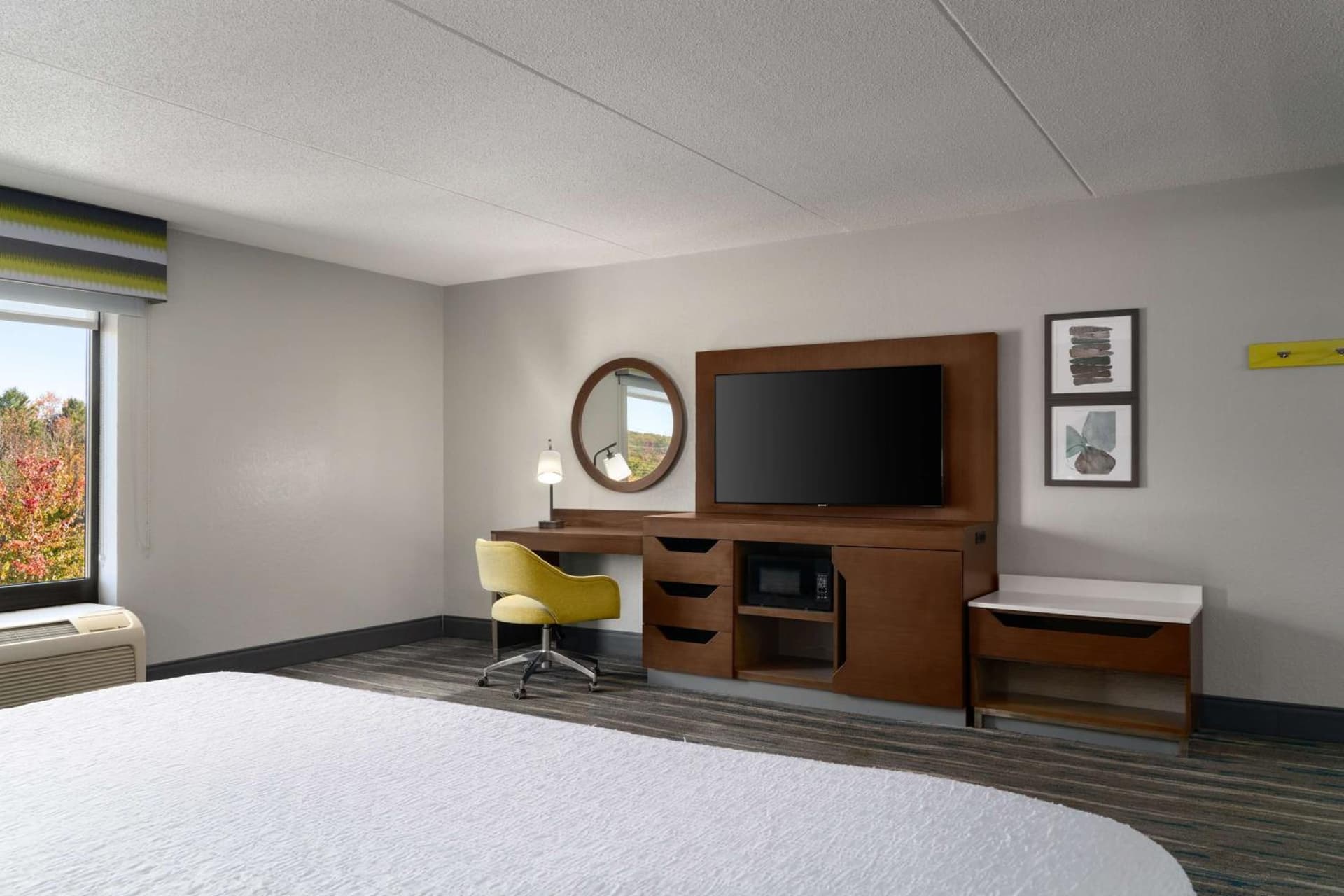 Hampton Inn Roanoke/Hollins - I-81 gallery photo in Roanoke, VA — image 16