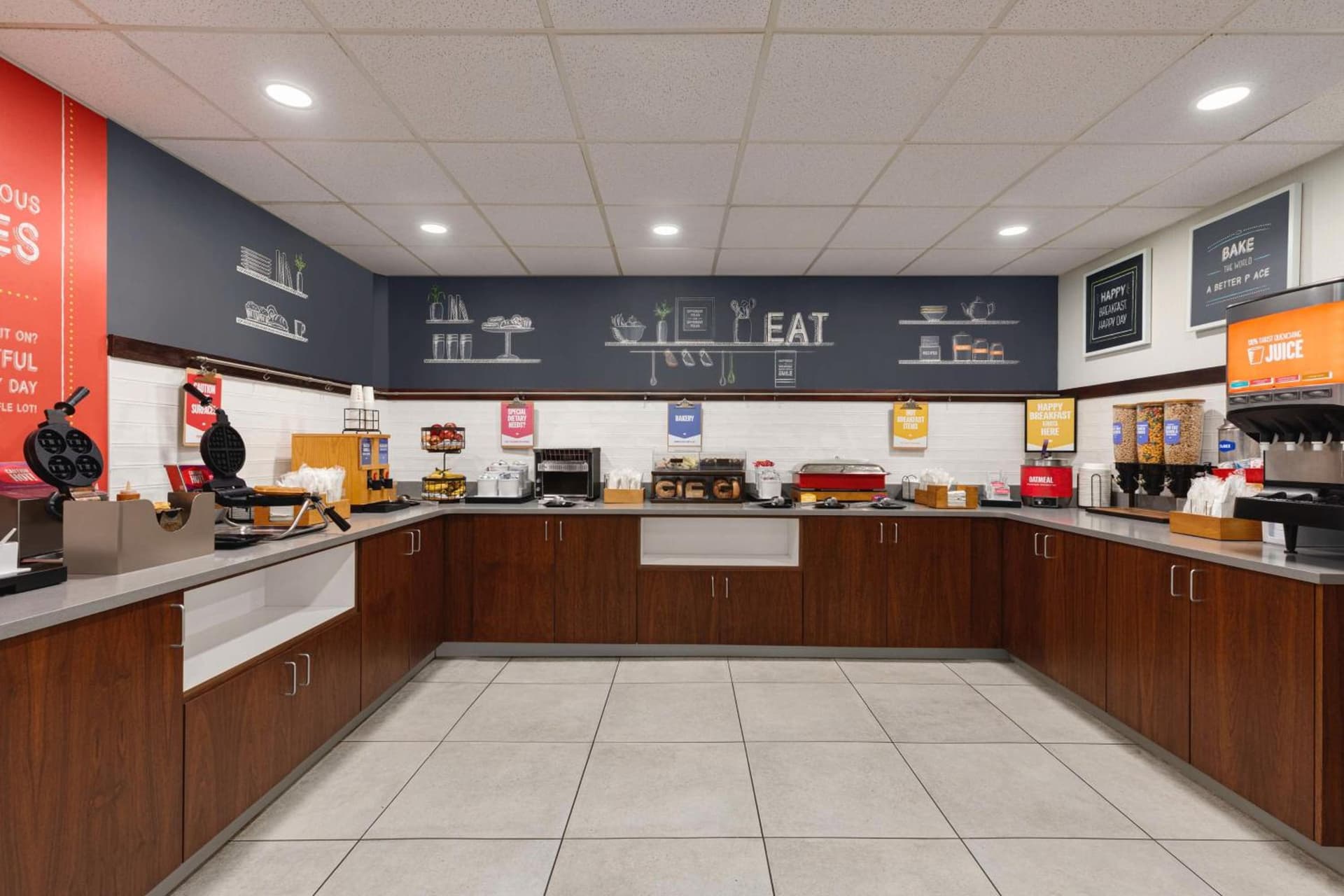 Hampton Inn Charlottesville gallery photo in Charlottesville, VA — image 8