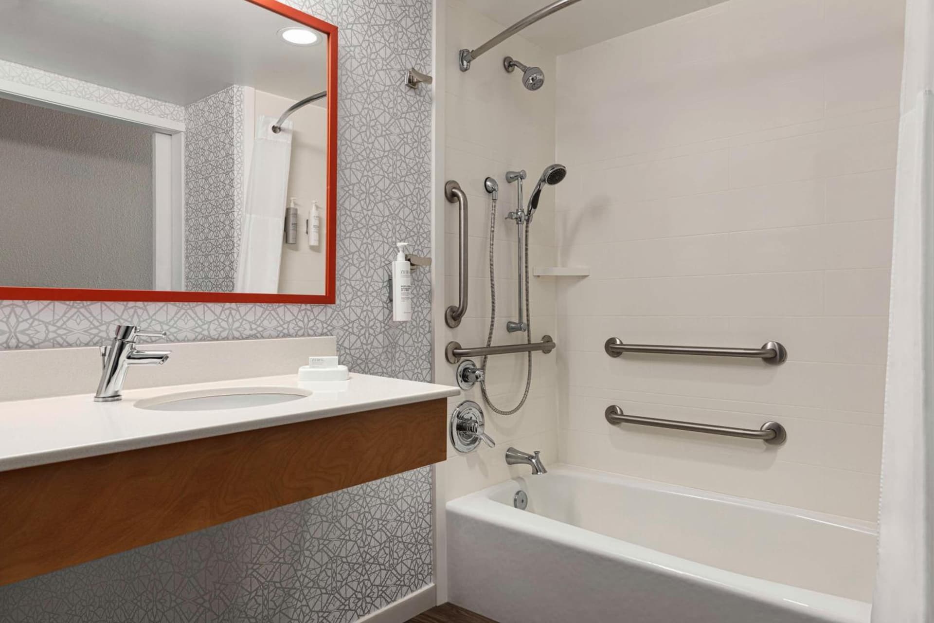 Hampton Inn Charlottesville gallery photo in Charlottesville, VA — image 5