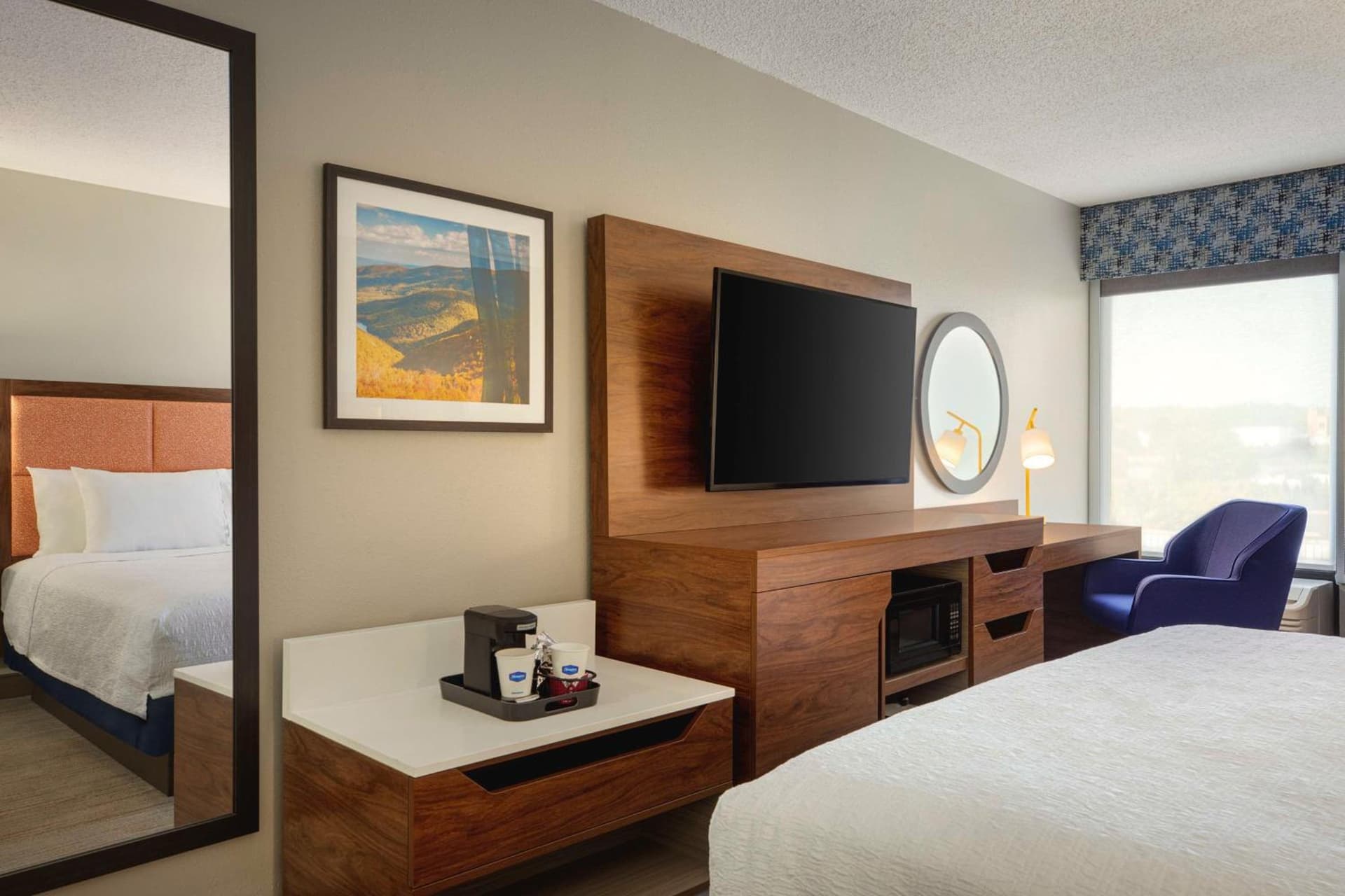 Hampton Inn Charlottesville property views in Charlottesville, VA — gallery photo 3
