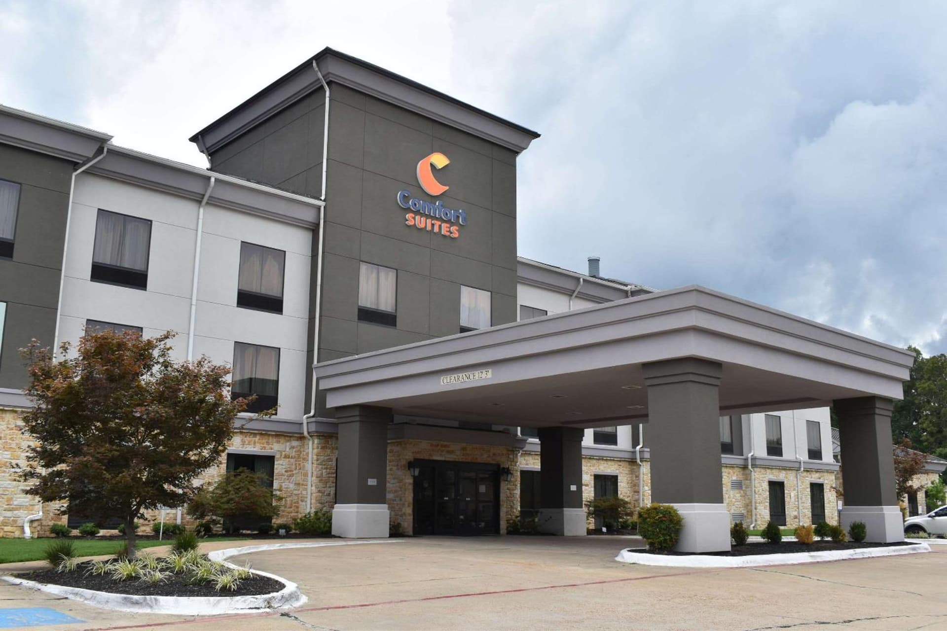 Comfort Suites Forrest City featured exterior or lobby in Forrest City, AR — similar hotel