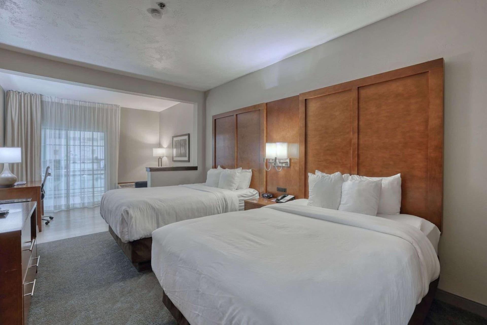 Comfort Suites Appleton Airport gallery photo in Appleton, WI — image 24