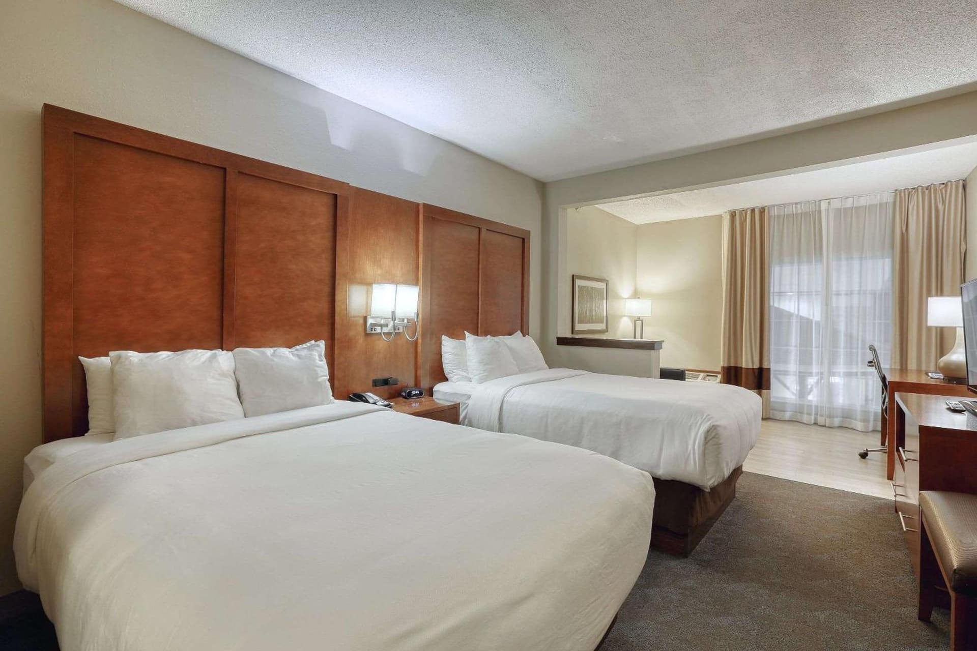 Comfort Suites Appleton Airport gallery photo in Appleton, WI — image 26