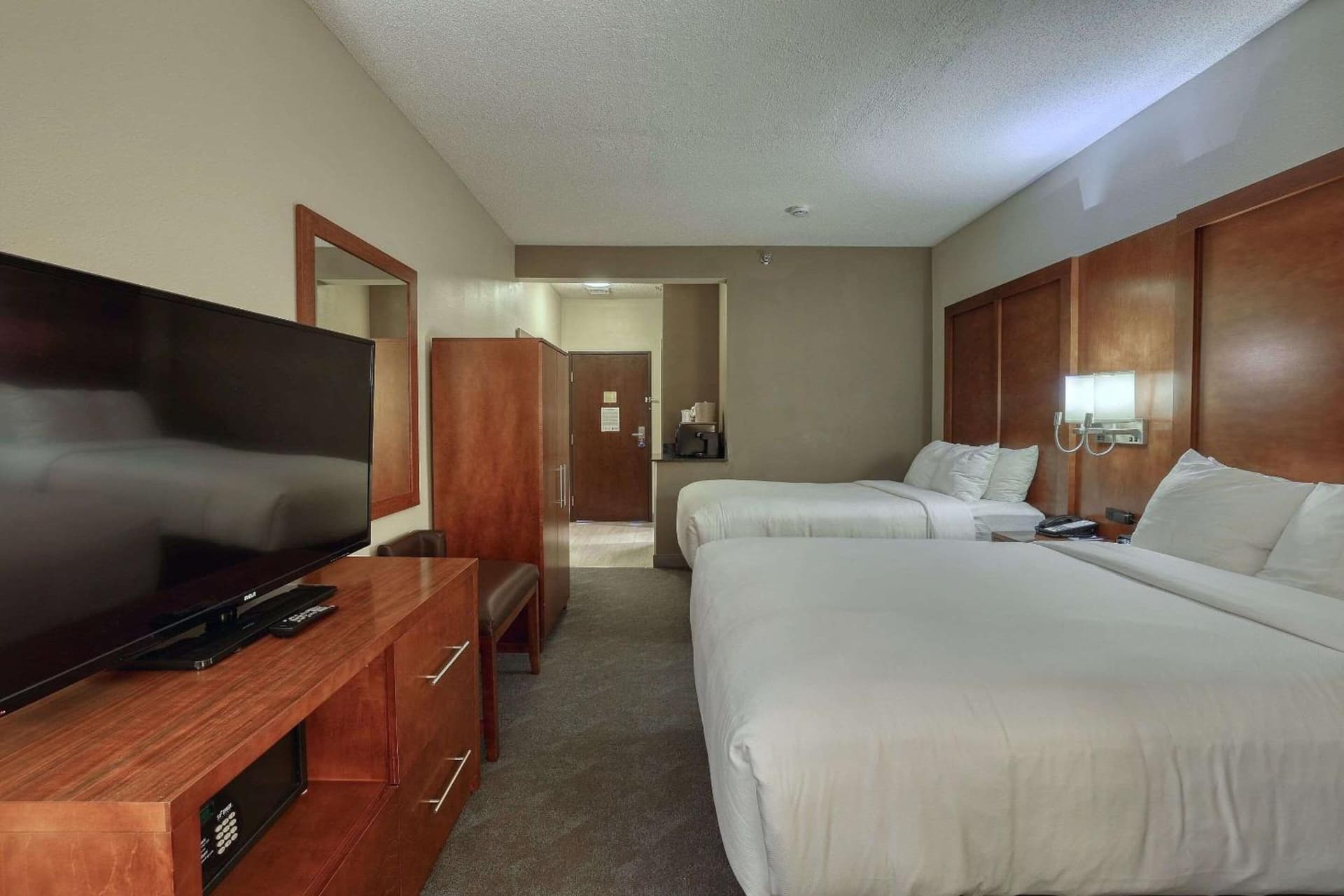 Comfort Suites Appleton Airport gallery photo in Appleton, WI — image 35