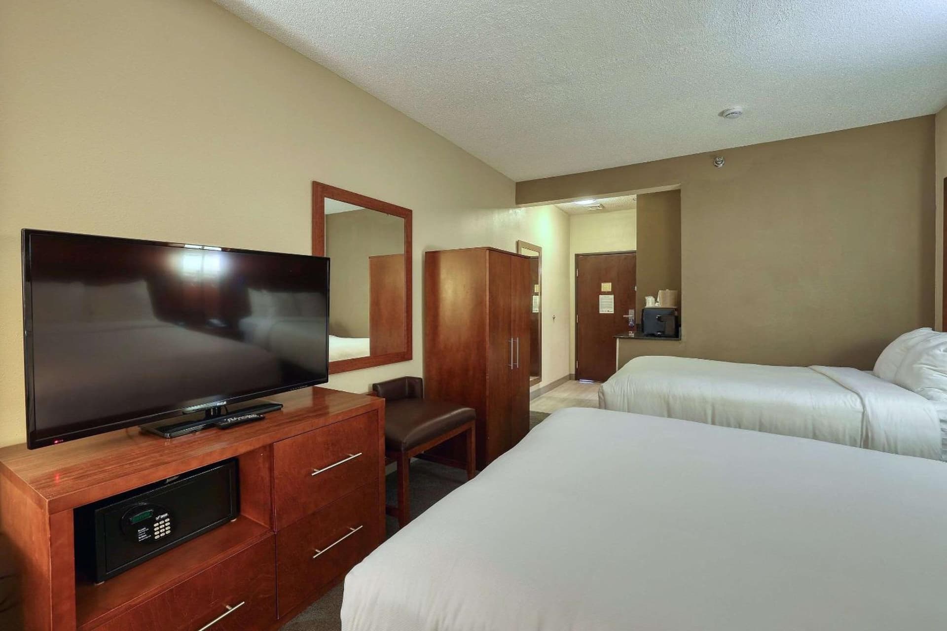 Comfort Suites Appleton Airport gallery photo in Appleton, WI — image 16