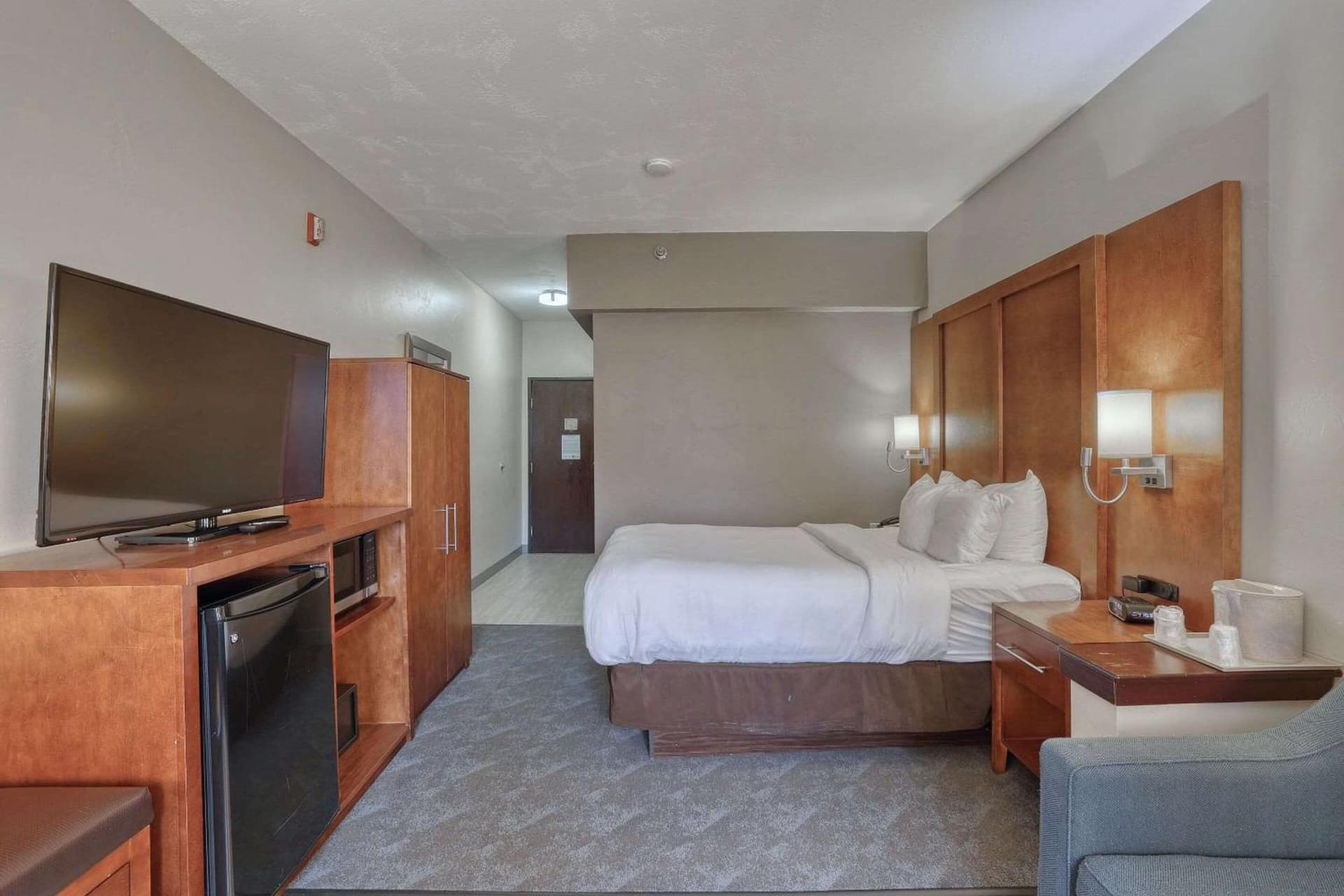 Comfort Suites Appleton Airport gallery photo in Appleton, WI — image 47