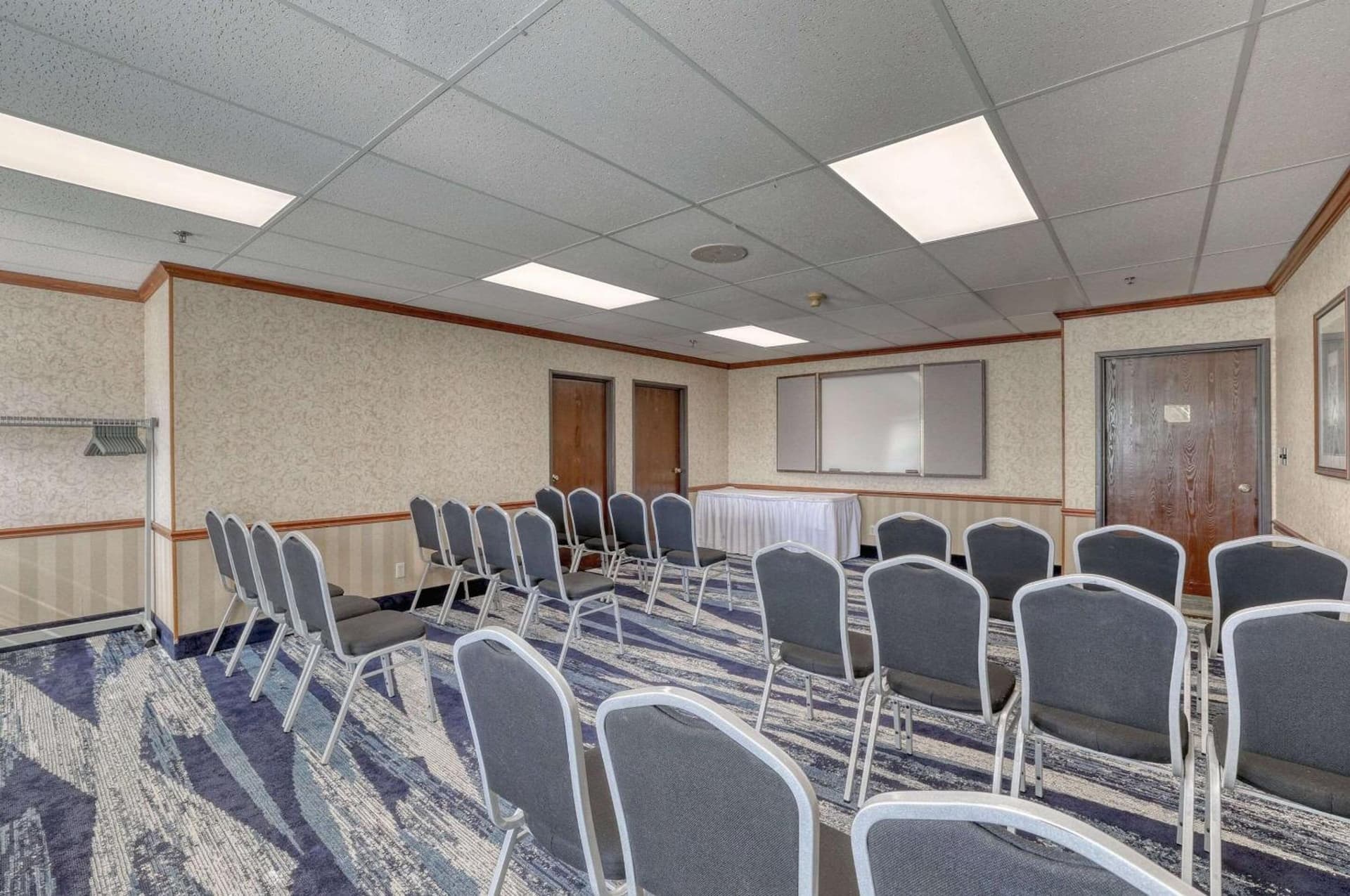 Comfort Suites Appleton Airport gallery photo in Appleton, WI — image 80