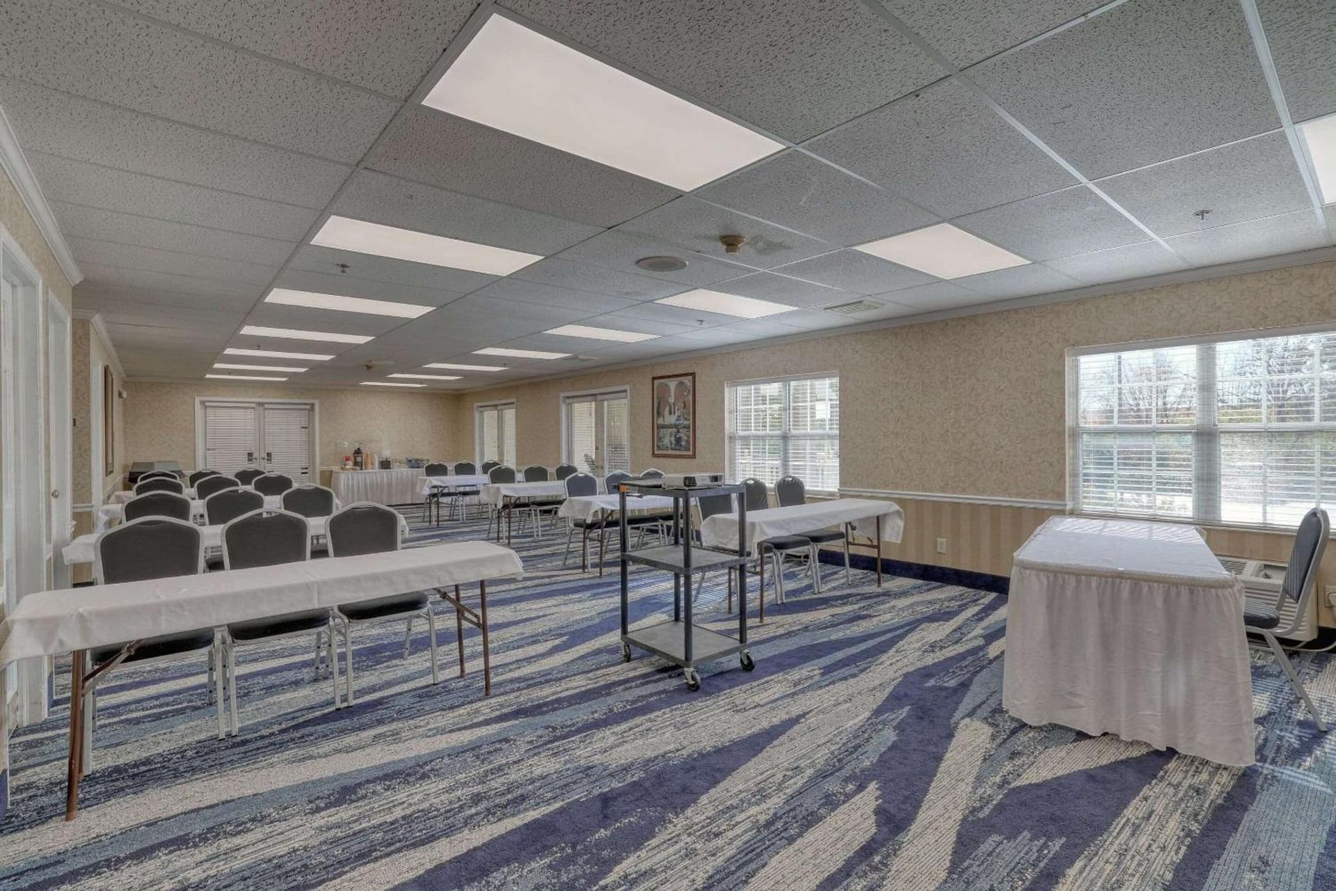 Comfort Suites Appleton Airport gallery photo in Appleton, WI — image 69