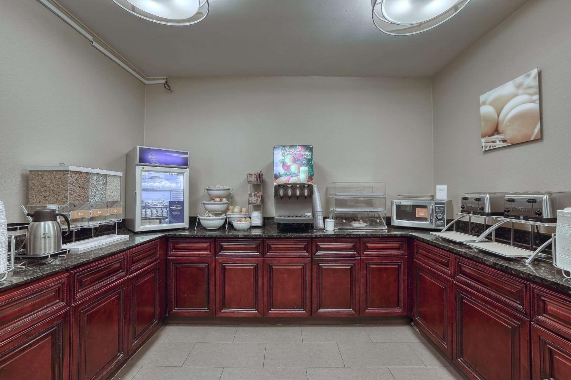 Comfort Suites Appleton Airport gallery photo in Appleton, WI — image 96