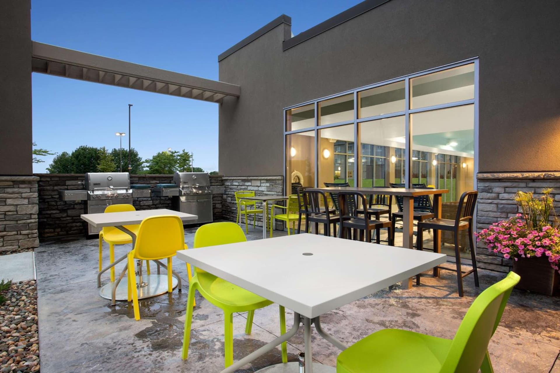 Home2 Suites By Hilton Owatonna interior in Owatonna, MN — gallery photo 2