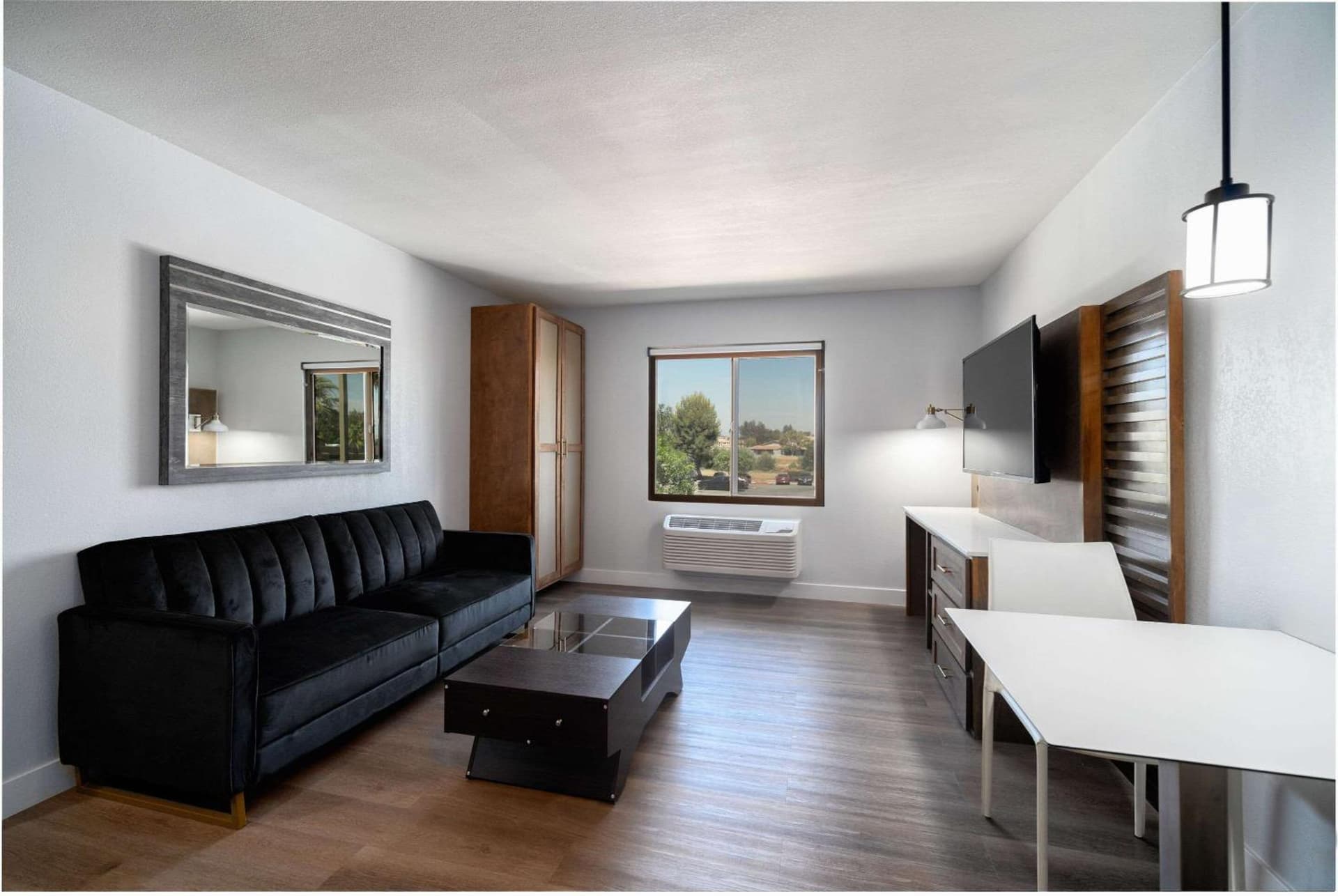 MainStay Suites Moreno Valley Near March Air Reserve Base gallery photo in Moreno Valley, CA — image 30