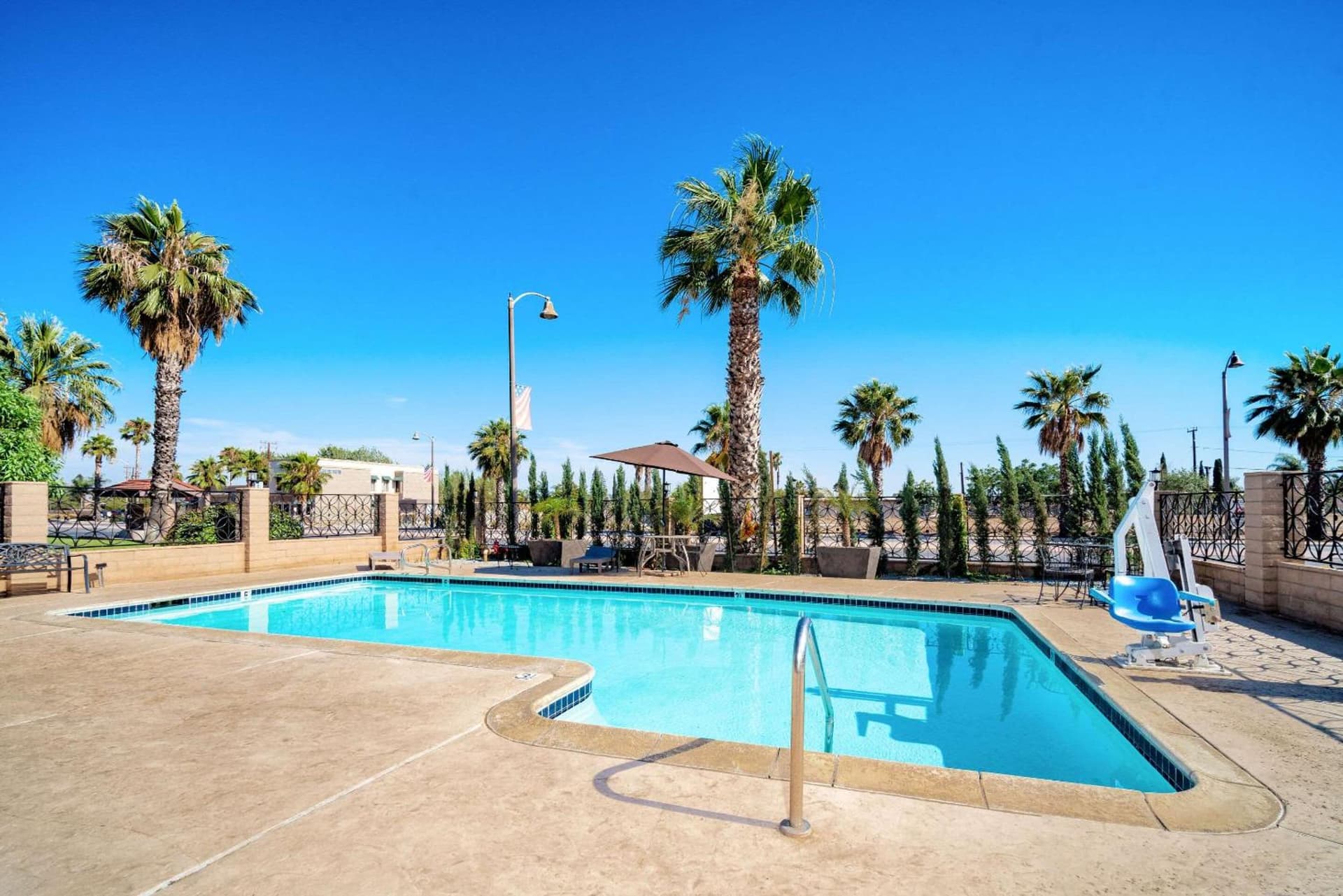 MainStay Suites Moreno Valley Near March Air Reserve Base gallery photo in Moreno Valley, CA — image 36