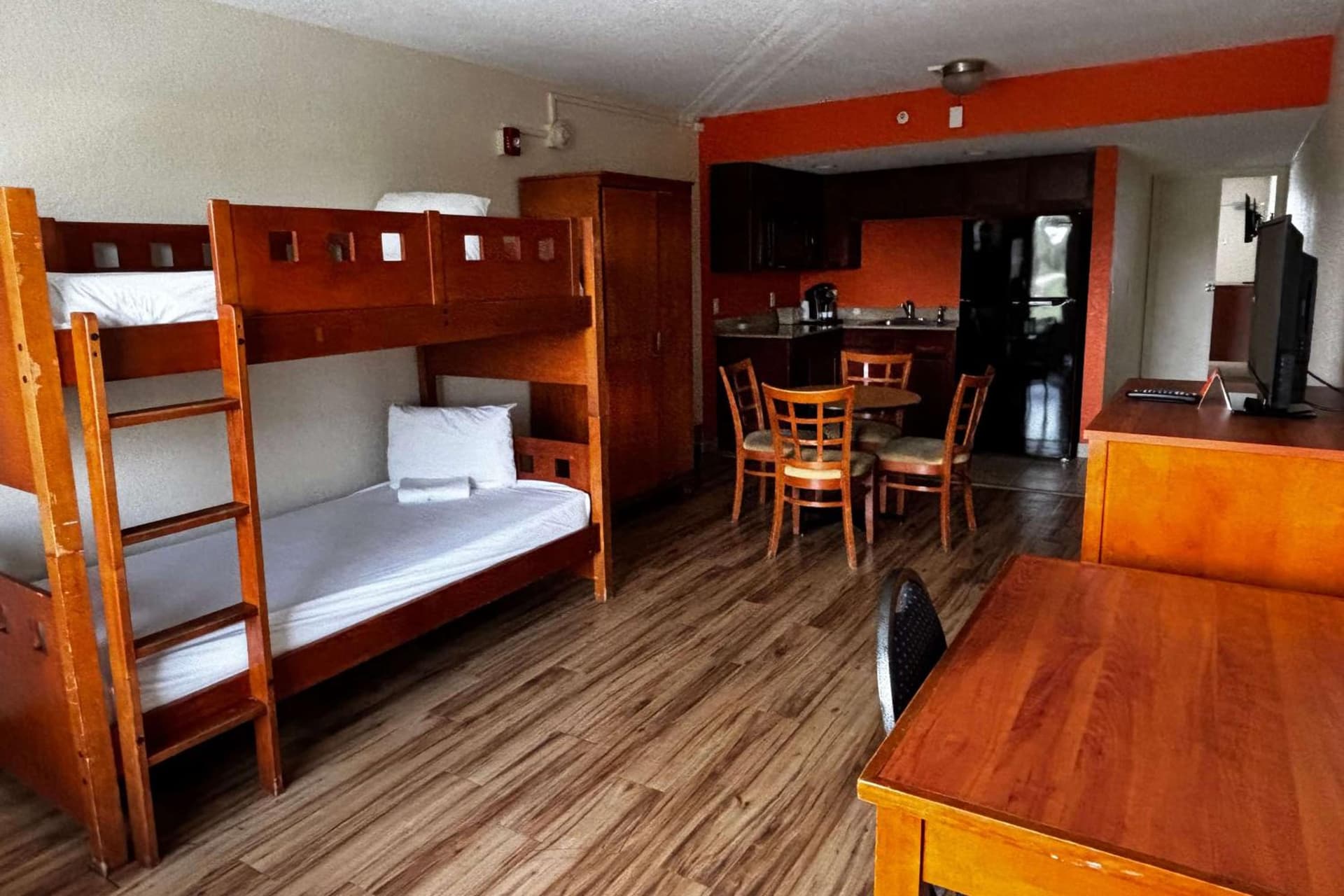 Ramada by Wyndham Flamingo Water Park gallery photo in Kissimmee, FL — image 90