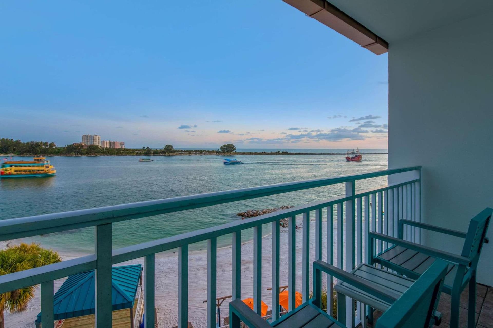 Dolphin Sands Clearwater Beach, an Ascend Collection Hotel gallery photo in Clearwater Beach, FL — image 23