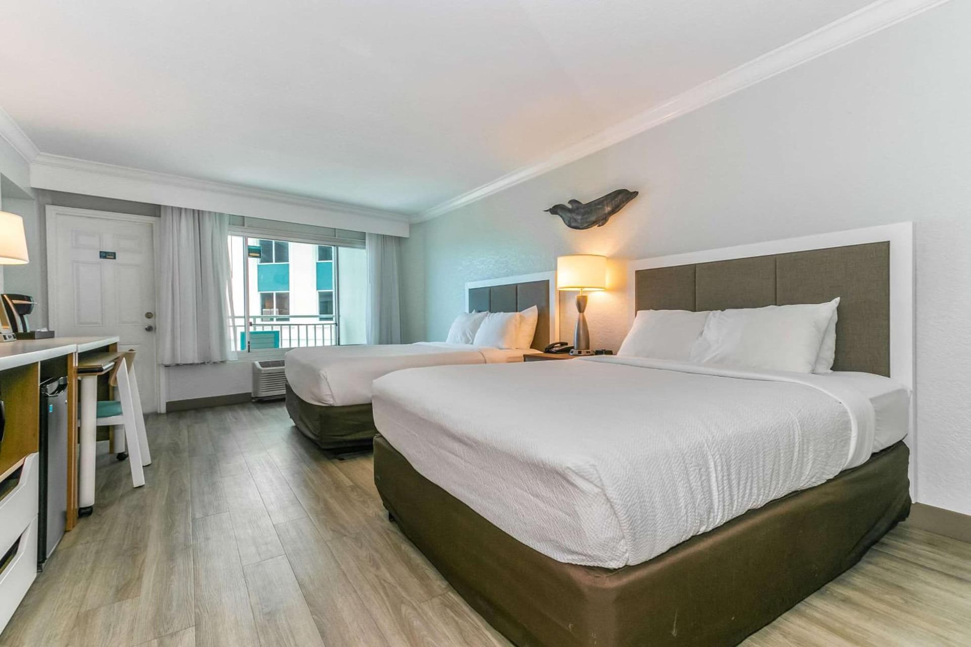 Dolphin Sands Clearwater Beach, an Ascend Collection Hotel gallery photo in Clearwater Beach, FL — image 56