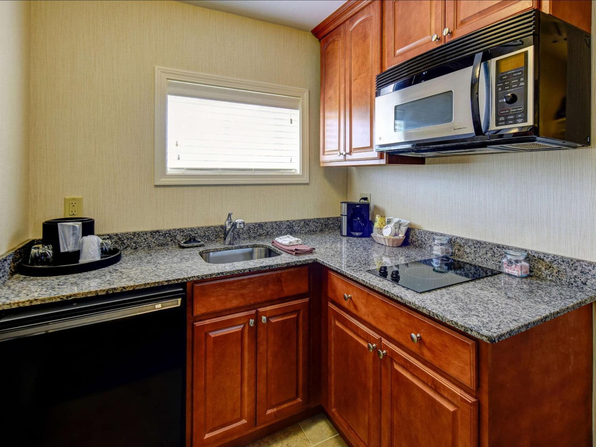 Port Inn and Suites Portsmouth, an Ascend Collection Hotel gallery photo in Portsmouth, NH — image 7