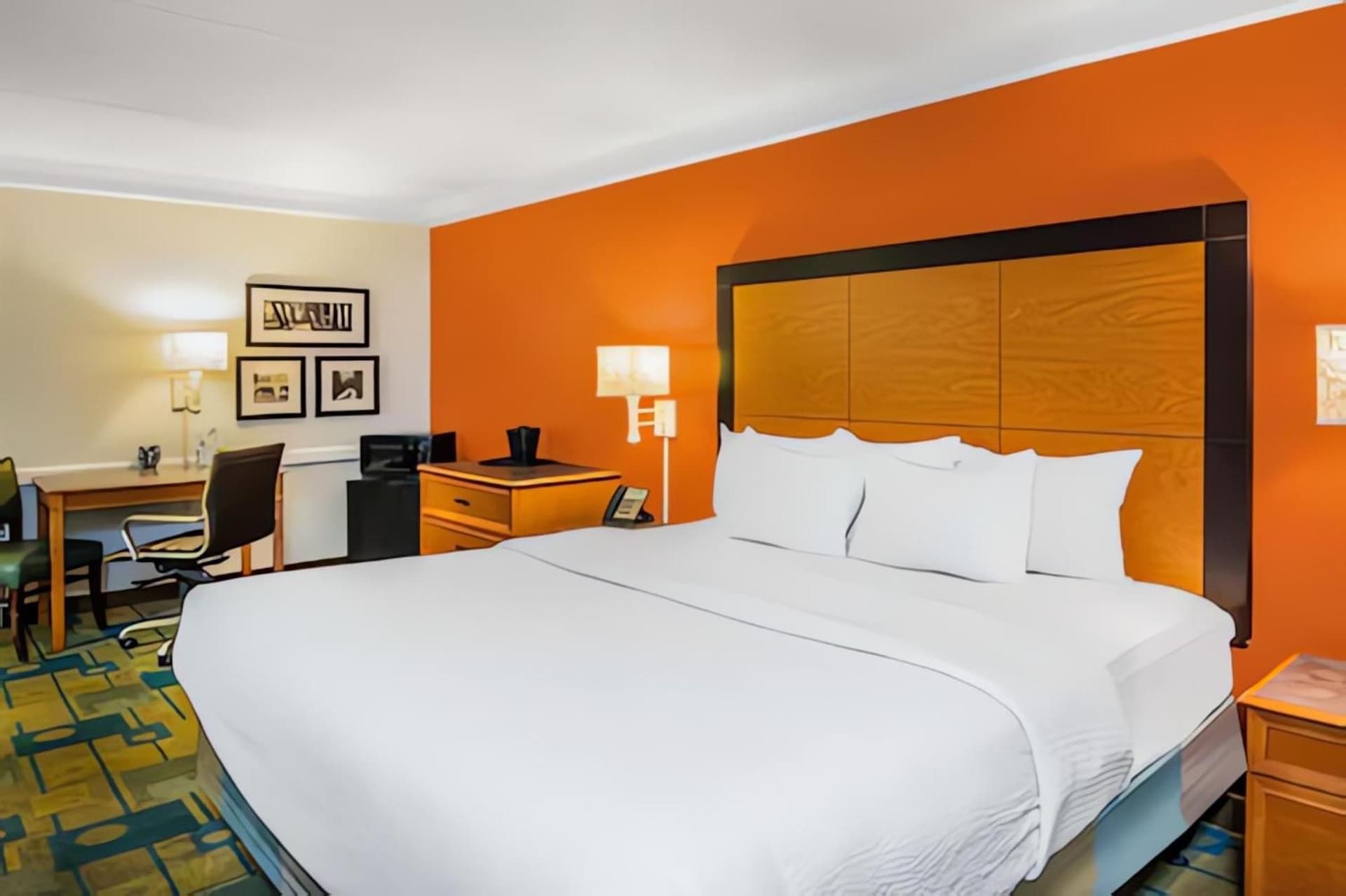 La Quinta Inn by Wyndham Colorado Springs Garden of the Gods gallery photo in Colorado Springs, CO — image 32