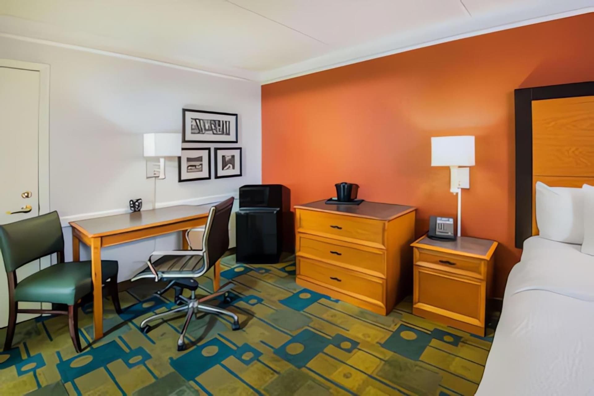 La Quinta Inn by Wyndham Colorado Springs Garden of the Gods gallery photo in Colorado Springs, CO — image 16