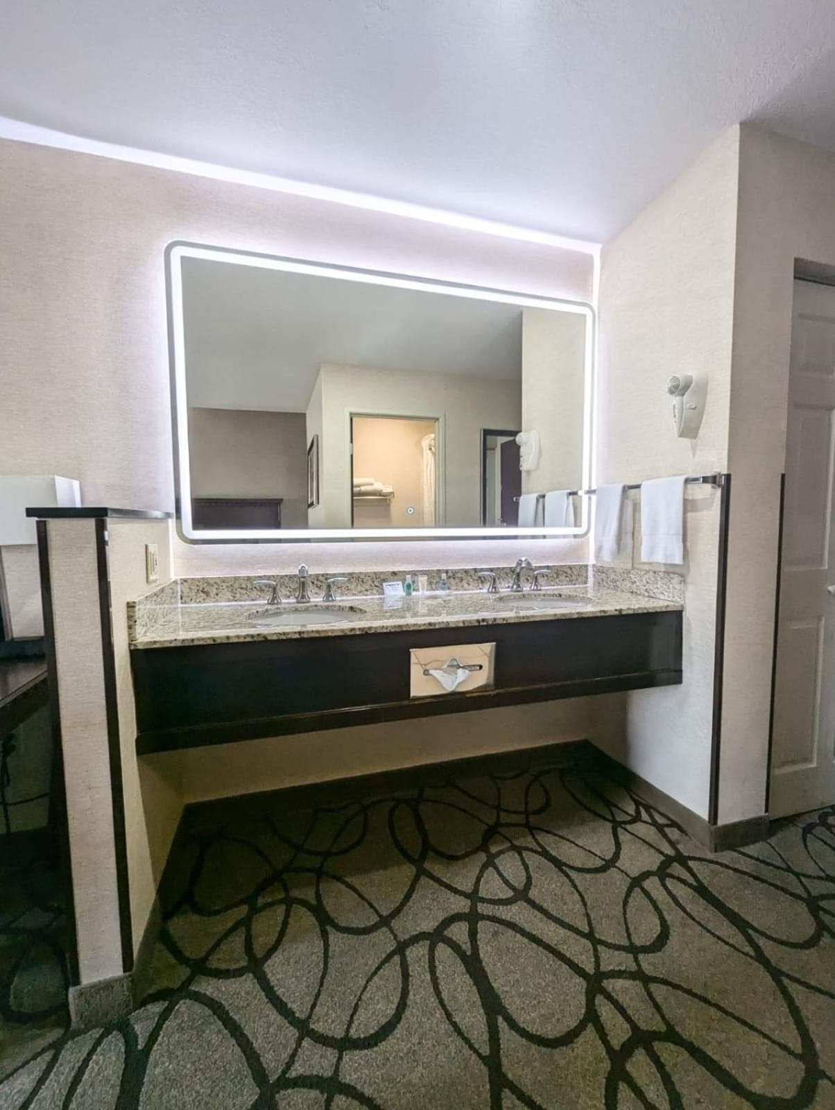 Comfort Suites Salt Lake City Airport gallery photo in Salt Lake City, UT — image 9