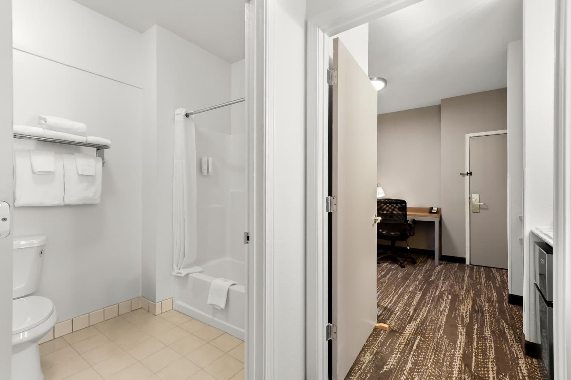 Clarion Suites Anchorage Downtown gallery photo in Anchorage, AK — image 30