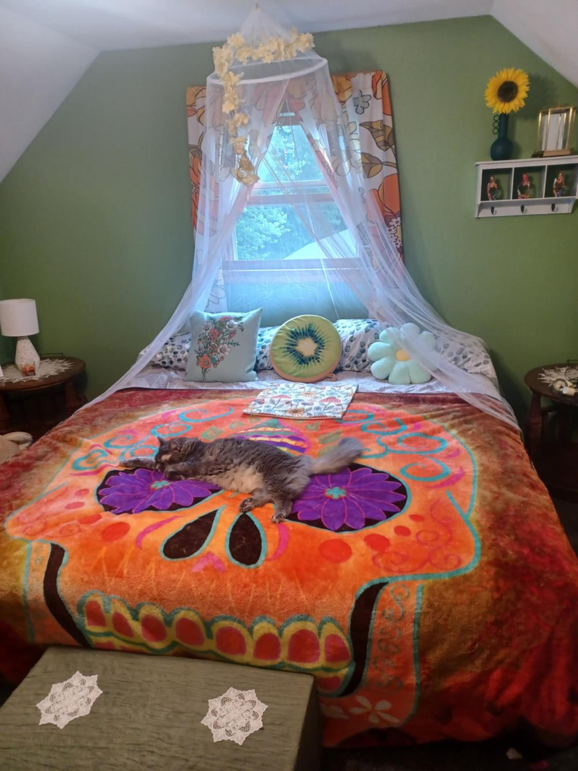 Molnar Manor interior in Salem, OH — gallery photo 2