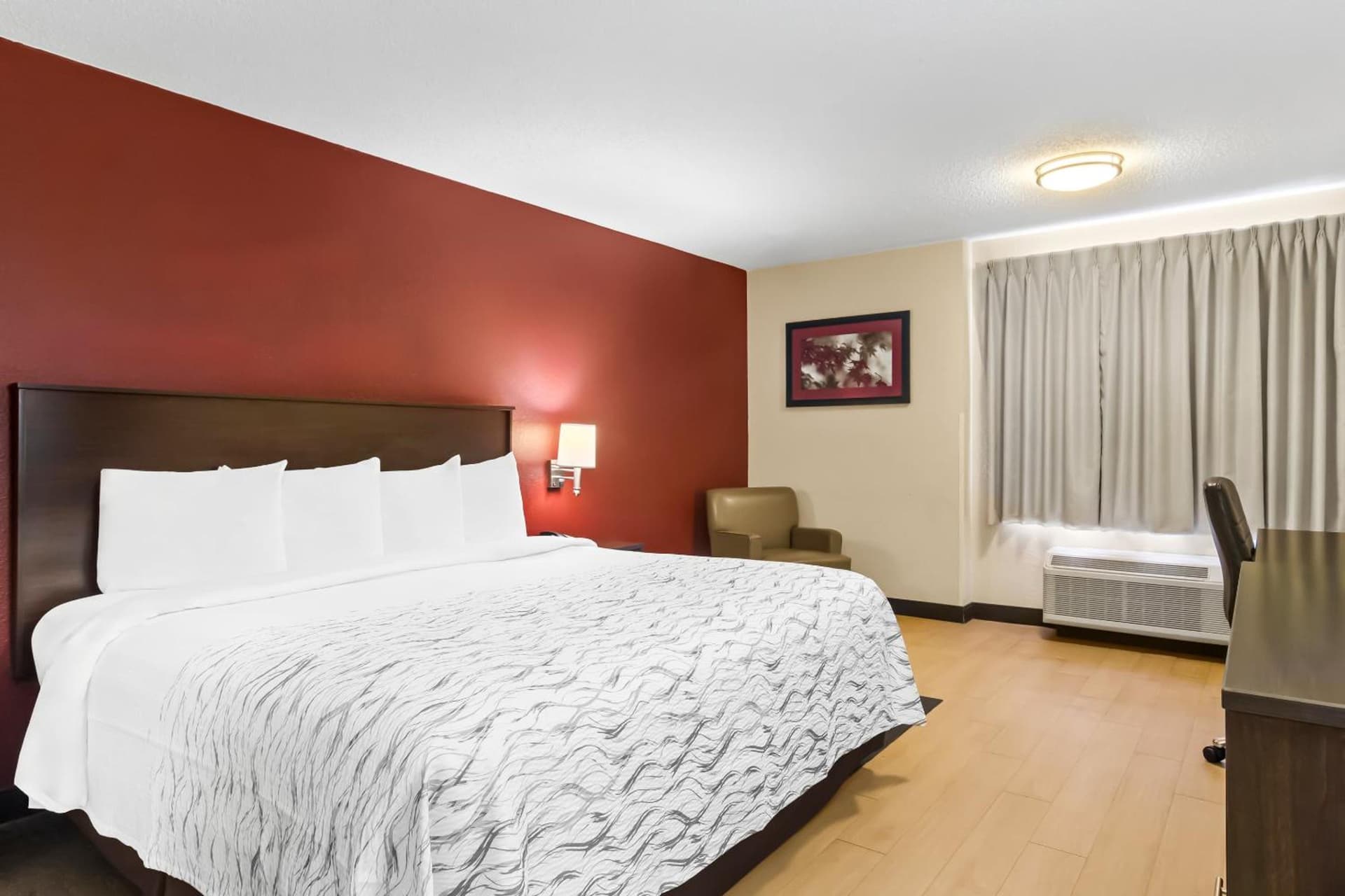 Red Roof Inn PLUS+ Jacksonville – Southpoint gallery photo in Jacksonville, FL — image 19