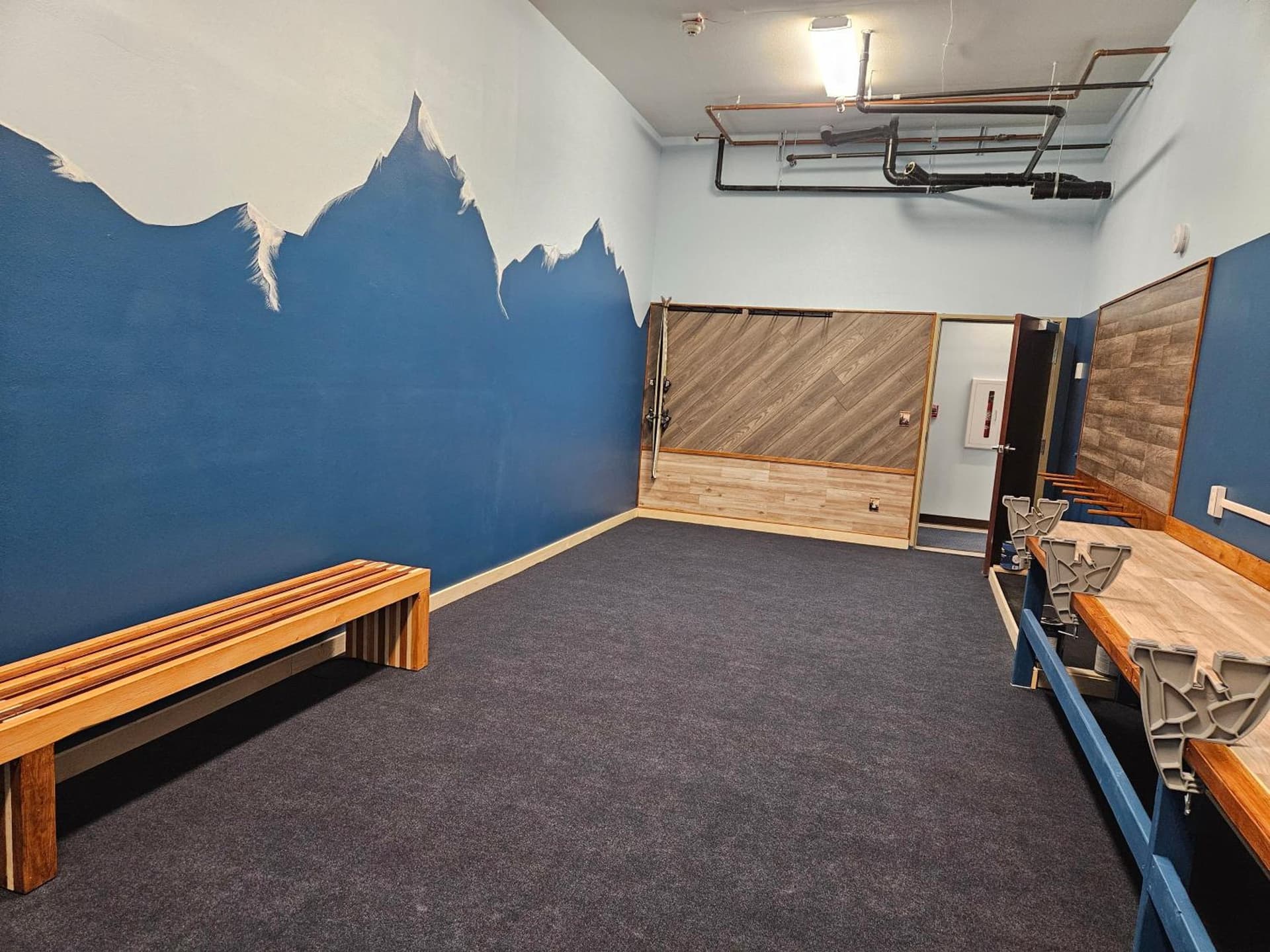 Best Western Plus Ponderay Mountain Lodge Sandpoint property views in Ponderay, ID — gallery photo 3
