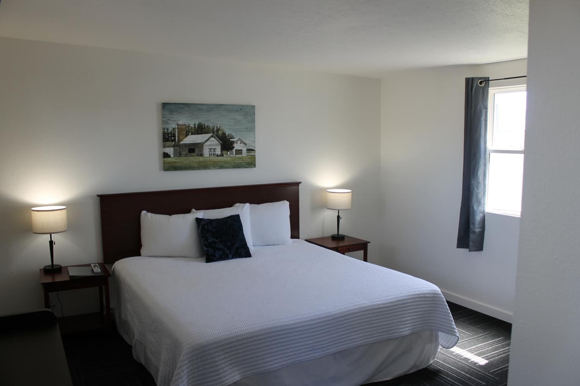 Sprague Motel interior in Sprague, WA — gallery photo 2