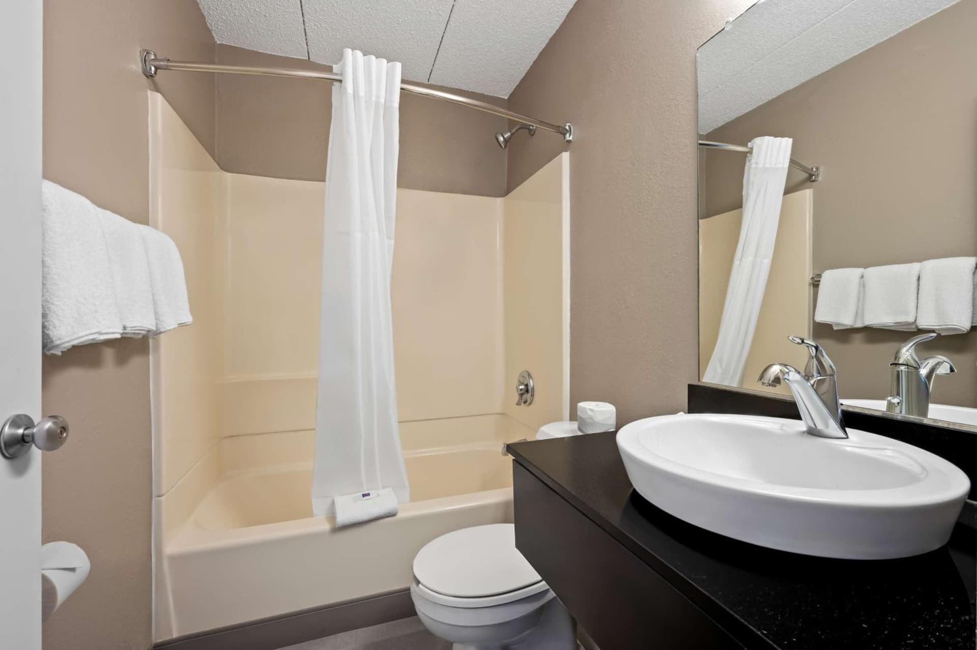 Motel 6-Portland, ME gallery photo in Portland, ME — image 17
