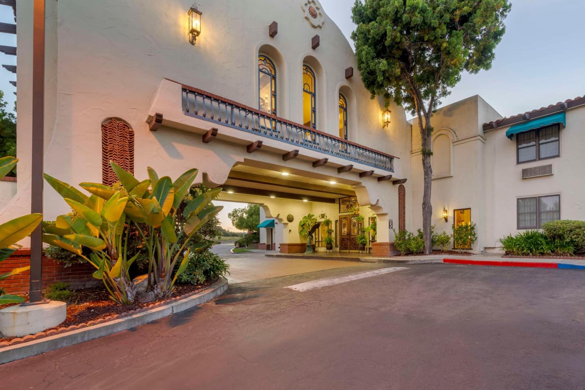 Best Western Casa Grande Inn featured exterior or lobby in Arroyo Grande, CA — similar hotel